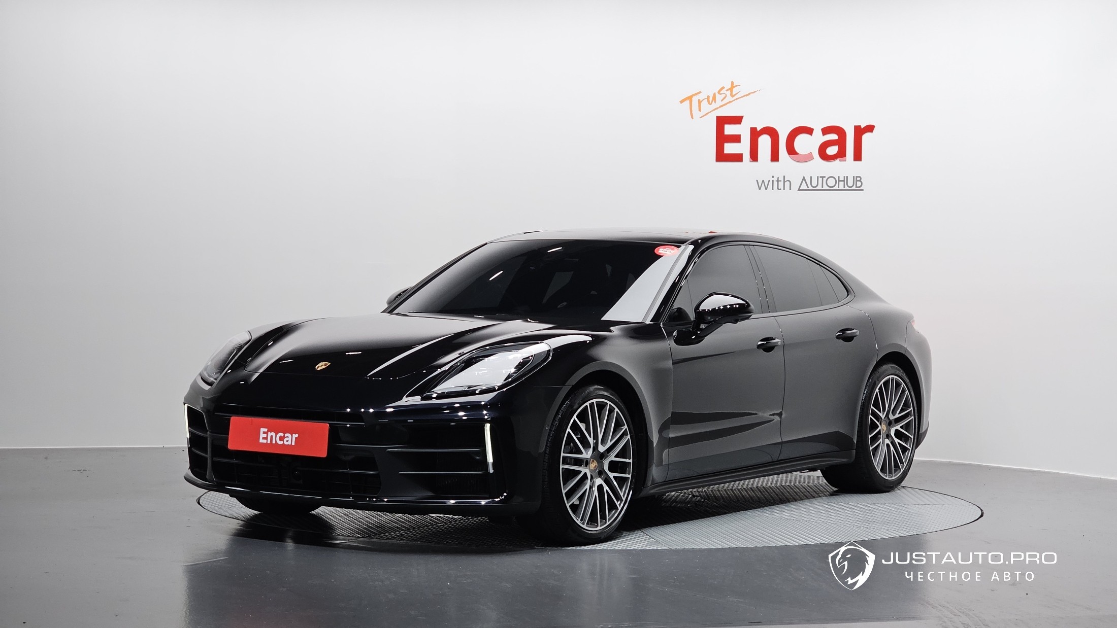 Автомобиль Porsche Panamera