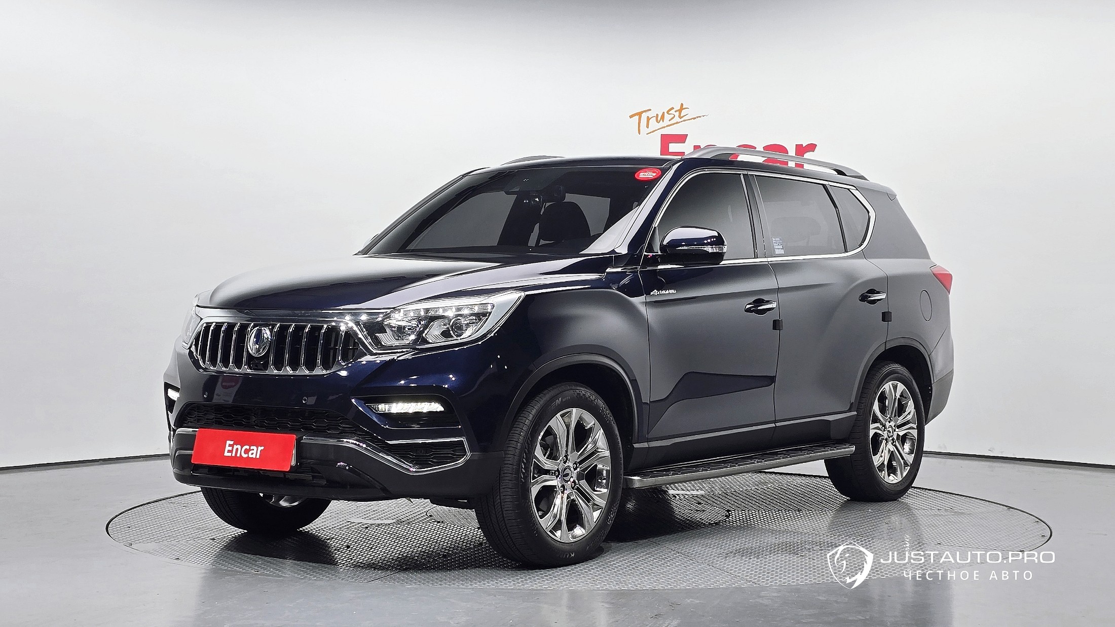 Автомобиль KG_Mobility_Ssangyong Rexton