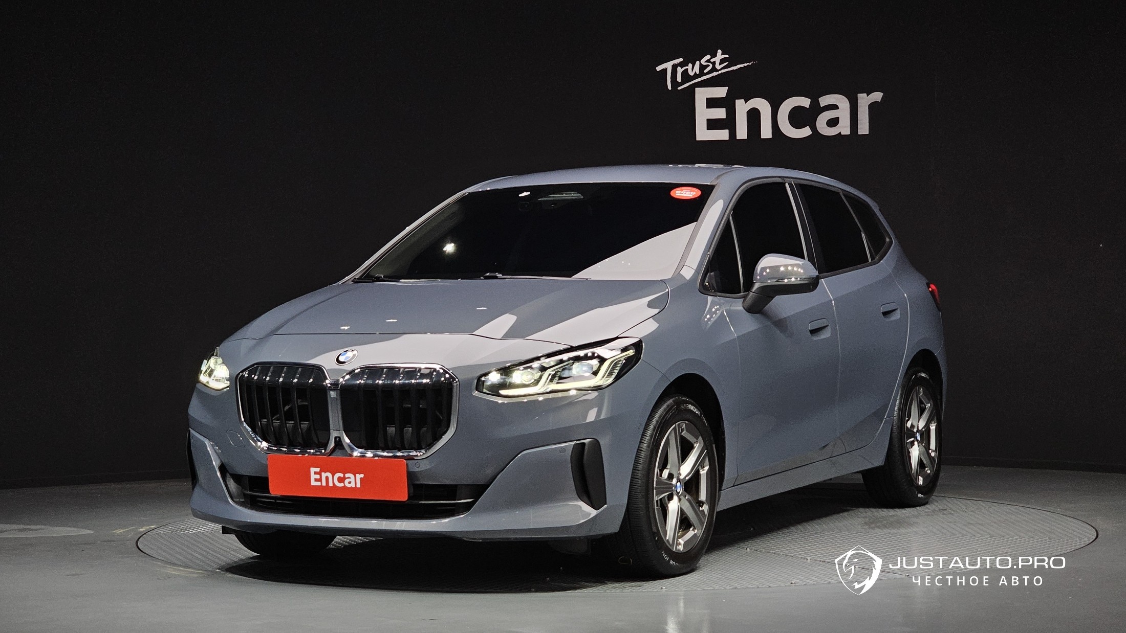 Автомобиль BMW 2-Series