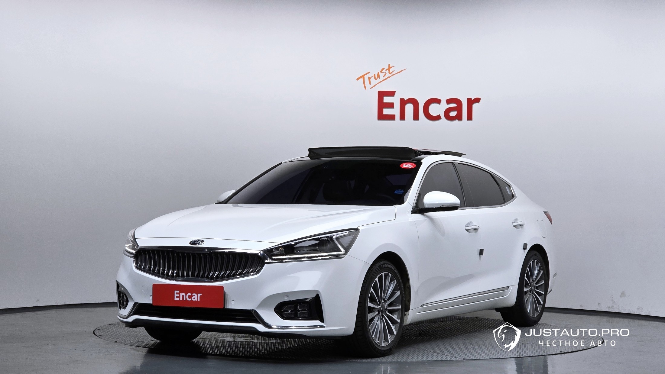 Автомобиль Kia K7