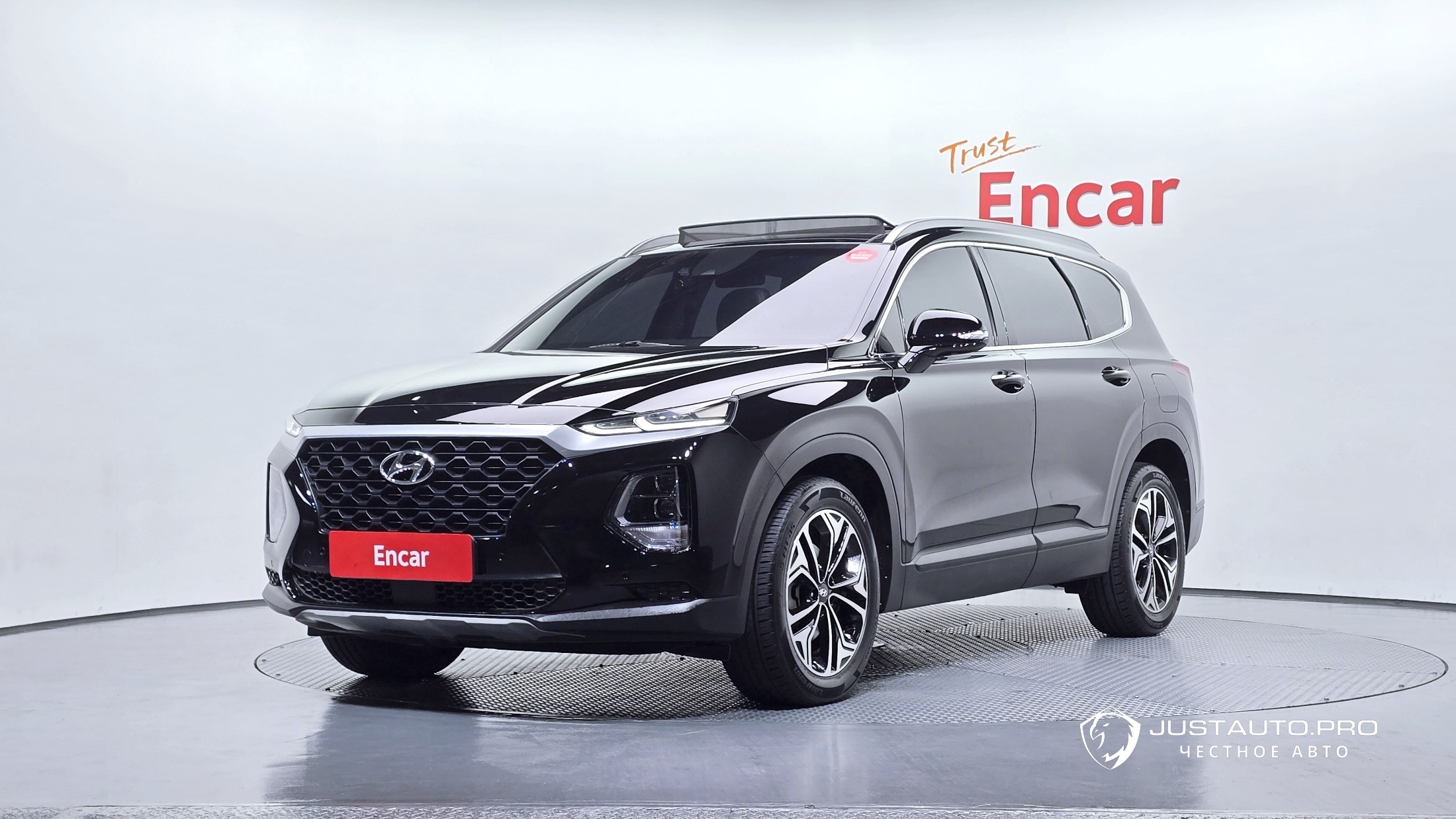 Автомобиль Hyundai Santafe
