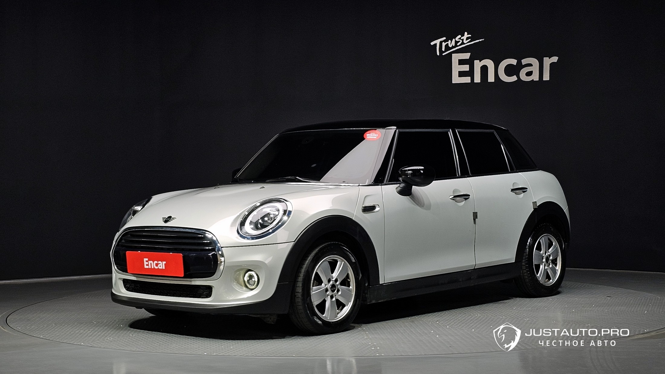 Автомобиль Mini Cooper