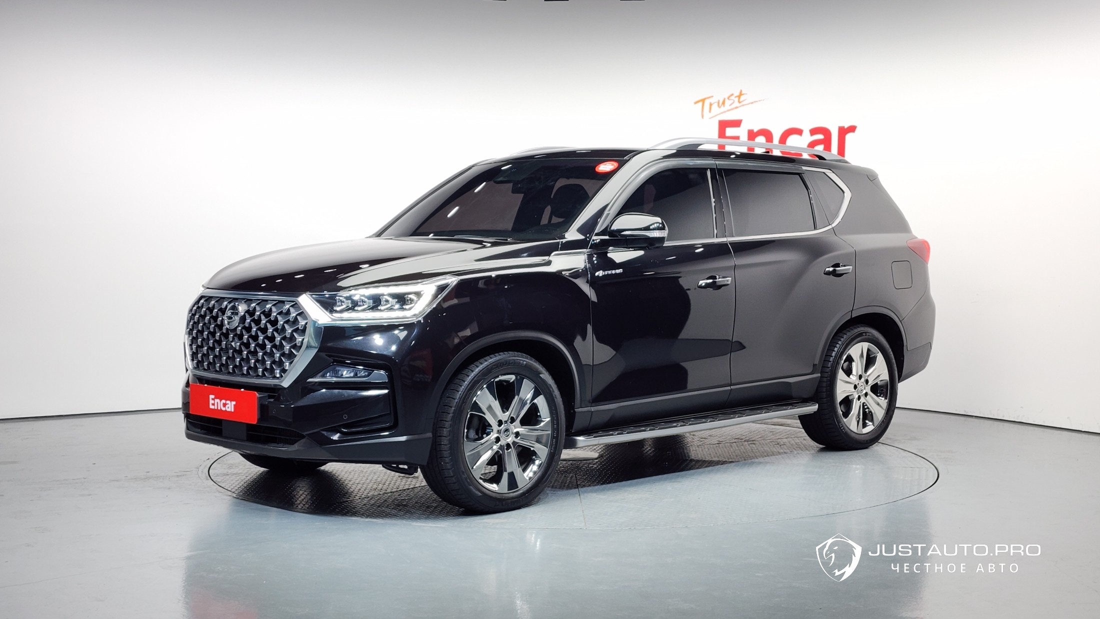 Автомобиль KG_Mobility_Ssangyong Rexton