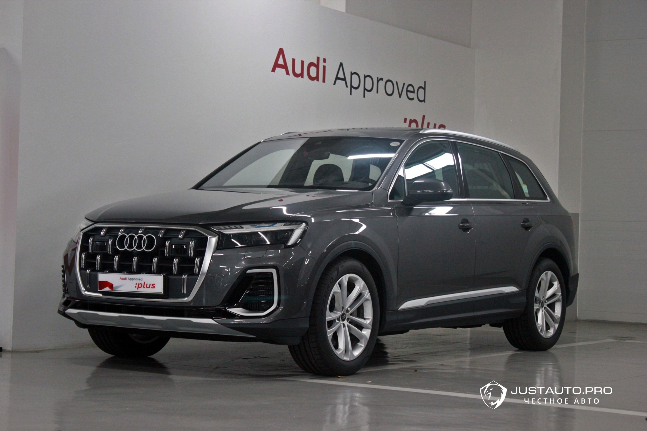Автомобиль Audi Q7