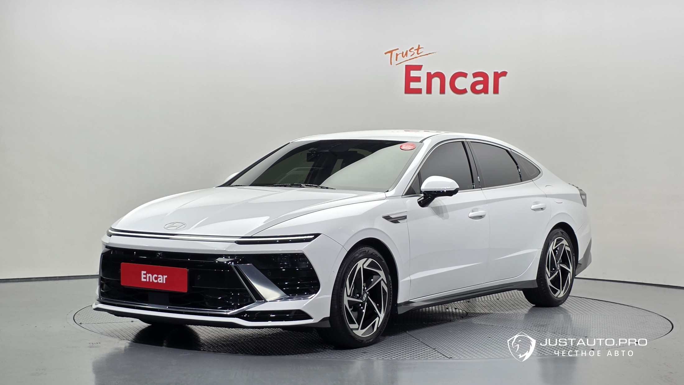 Автомобиль Hyundai Sonata