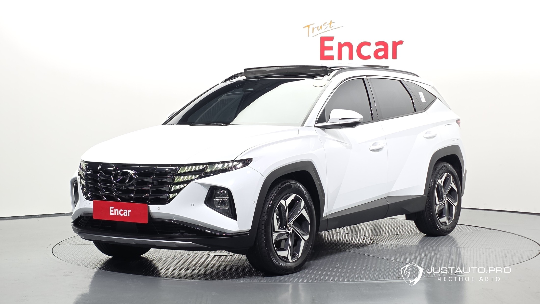Автомобиль Hyundai Tucson