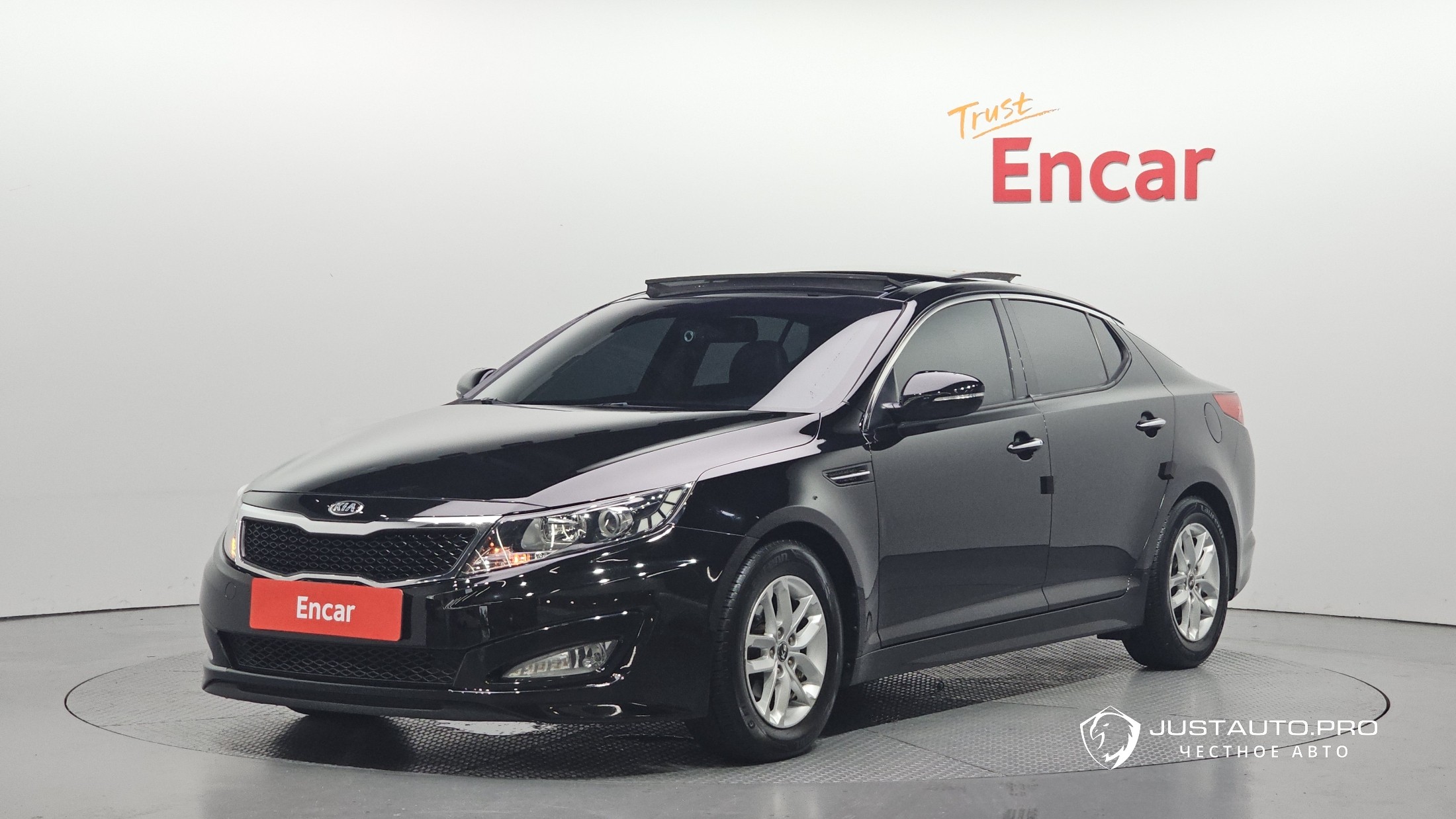 Автомобиль Kia K5