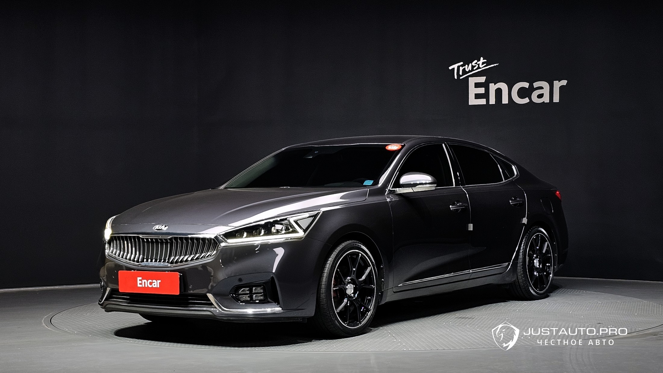 Автомобиль Kia K7