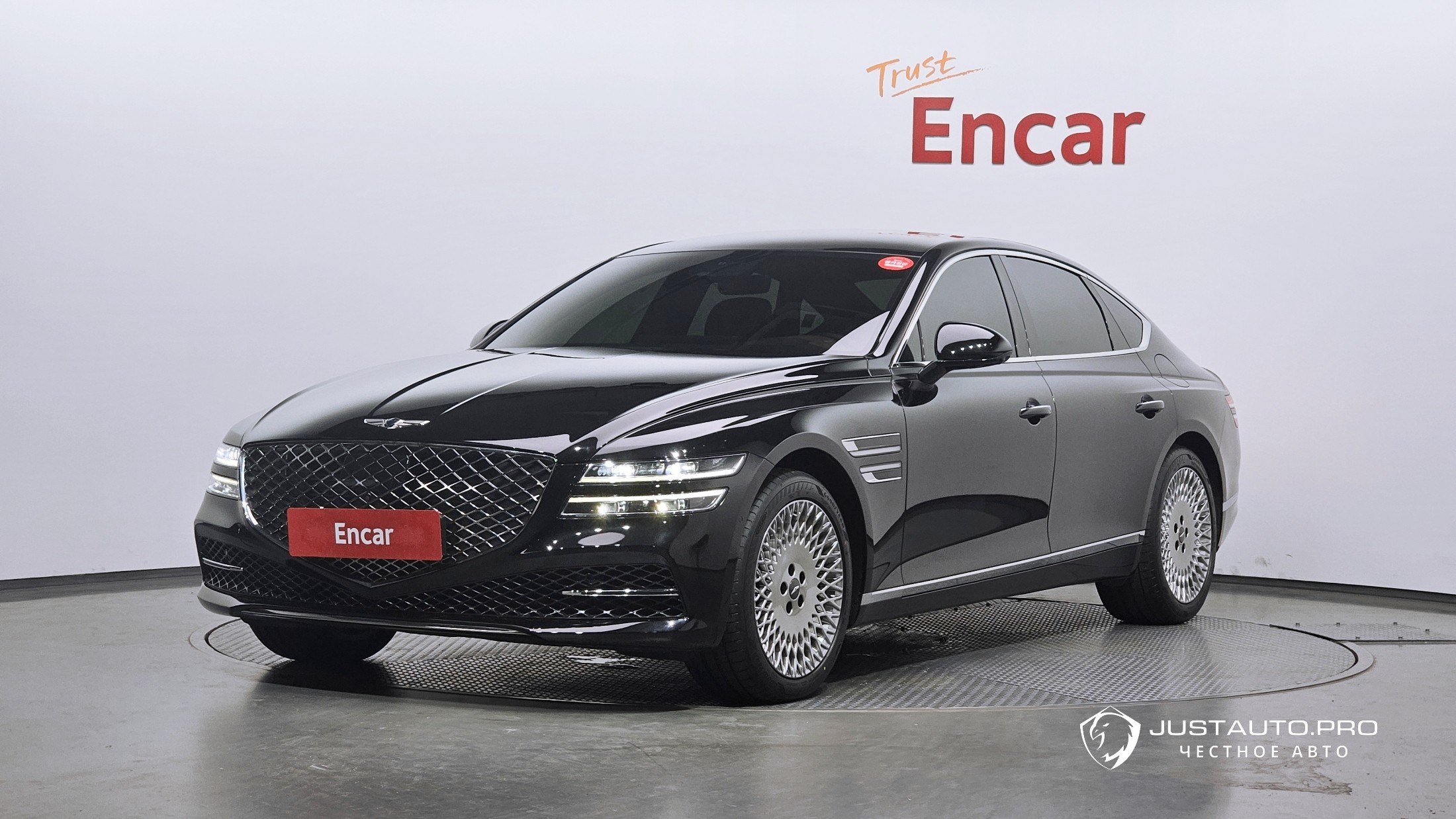 Автомобиль Genesis G80