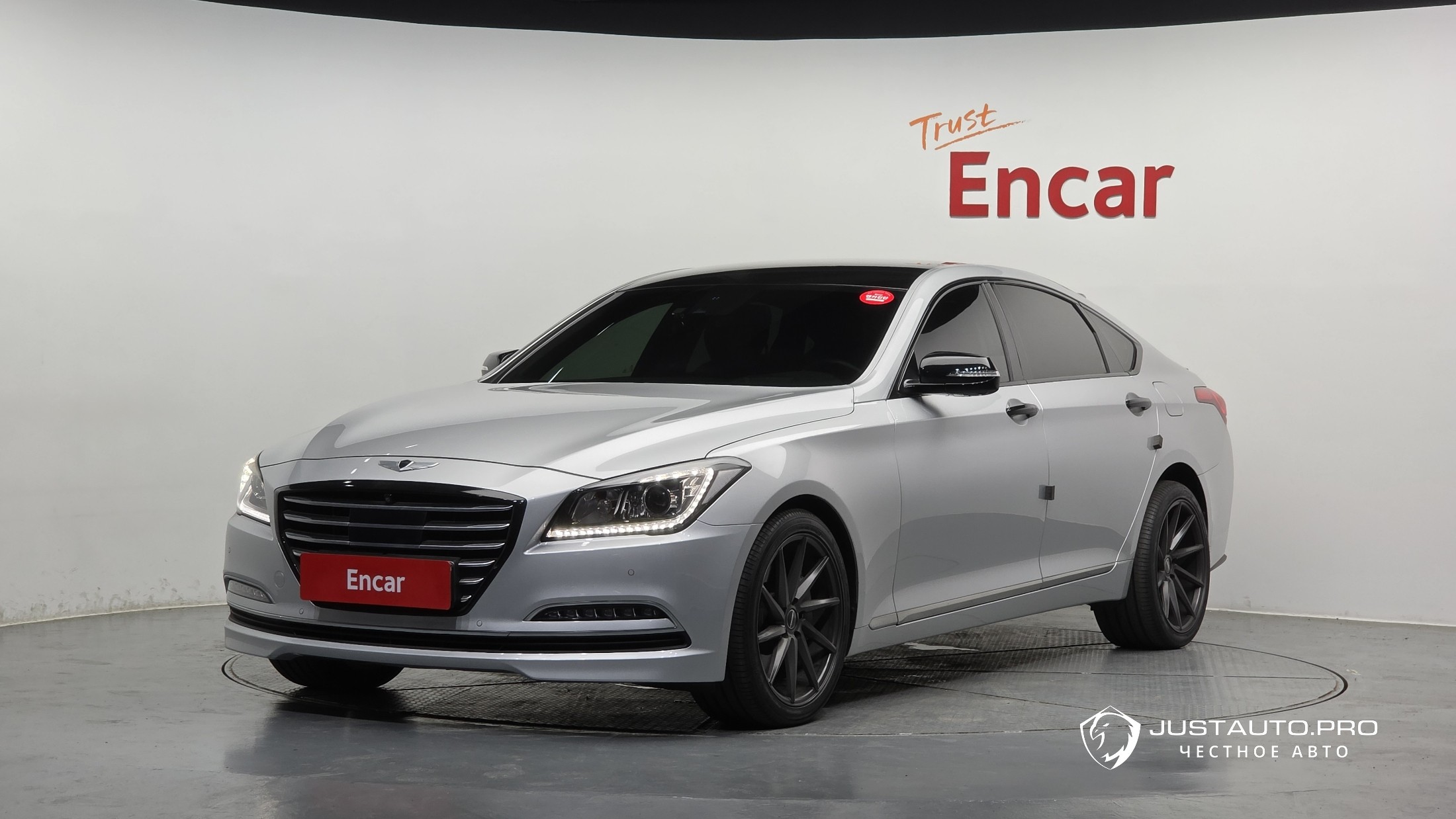 Автомобиль Hyundai Genesis