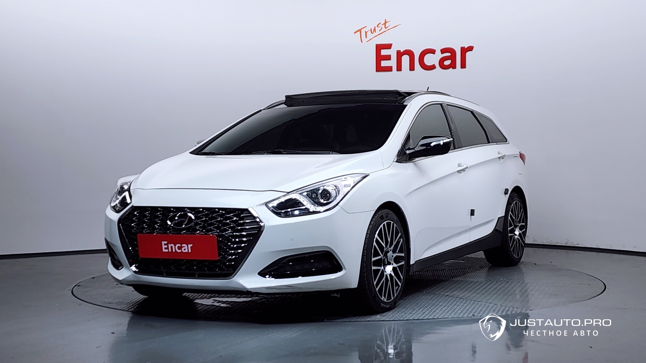 Автомобиль Hyundai i40