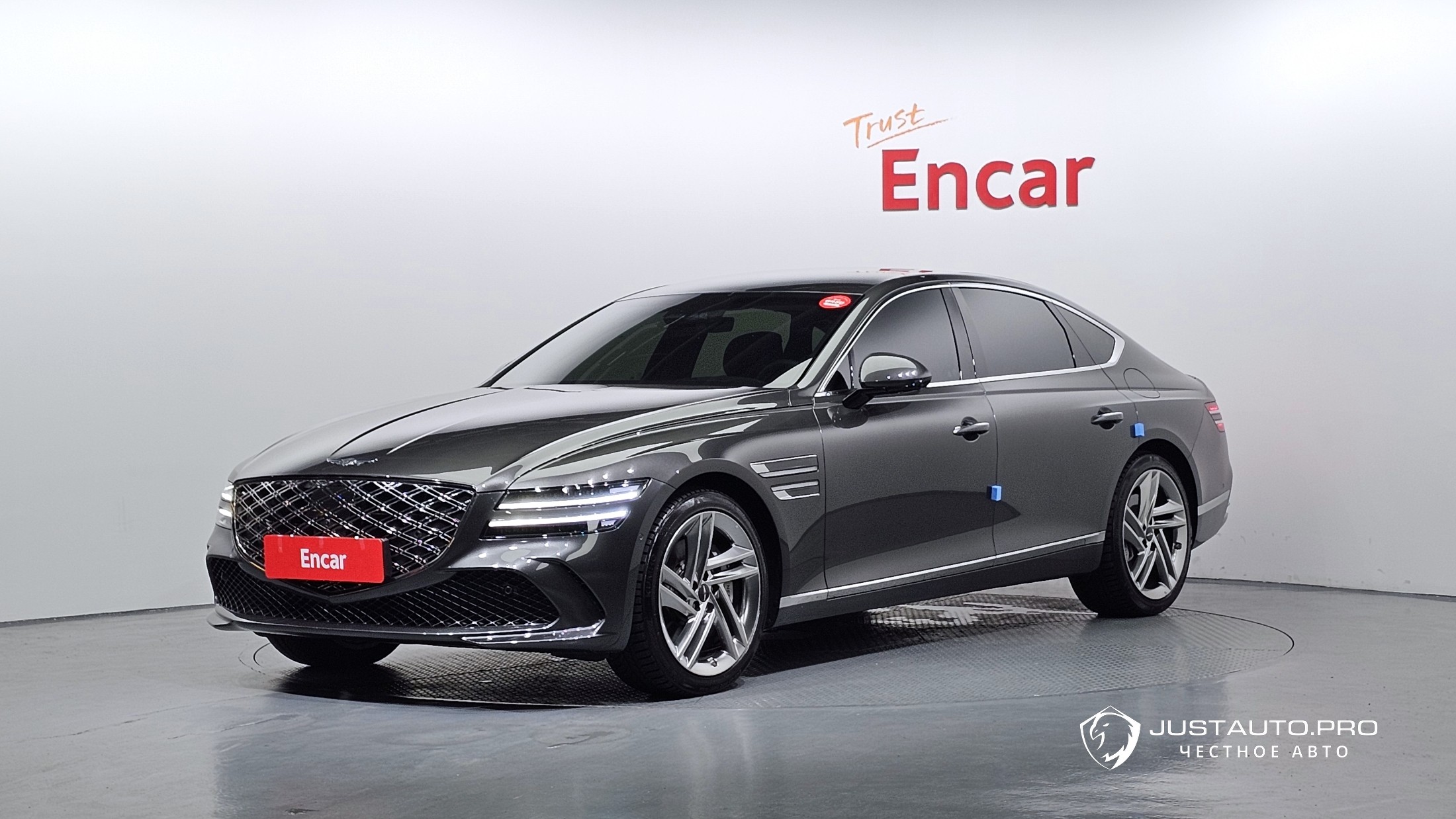 Автомобиль Genesis G80