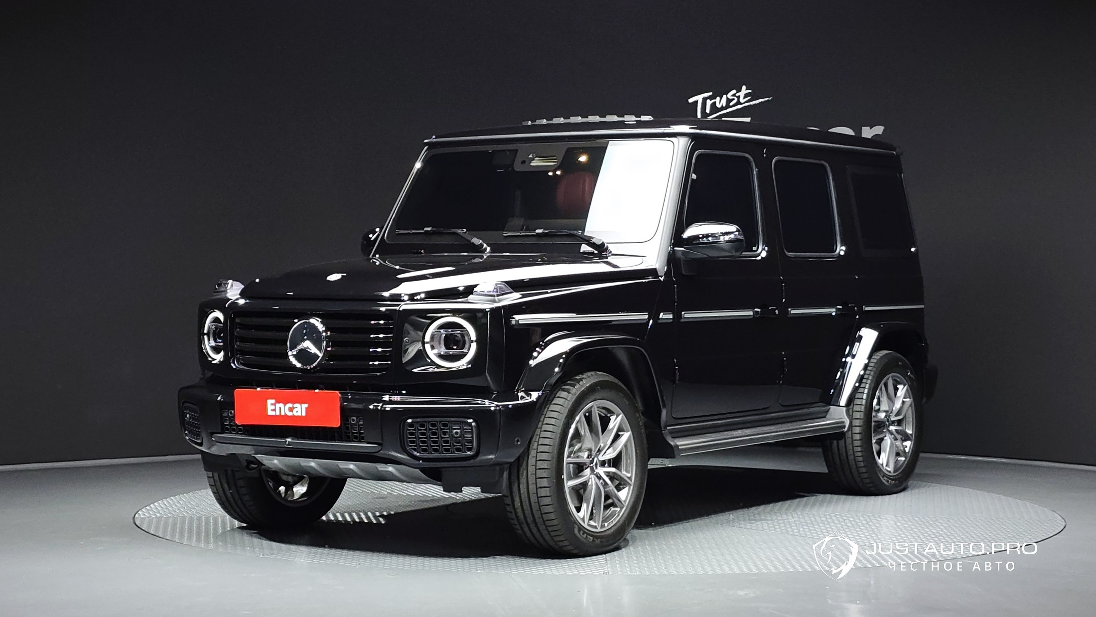 Автомобиль Mercedes-Benz G-Class