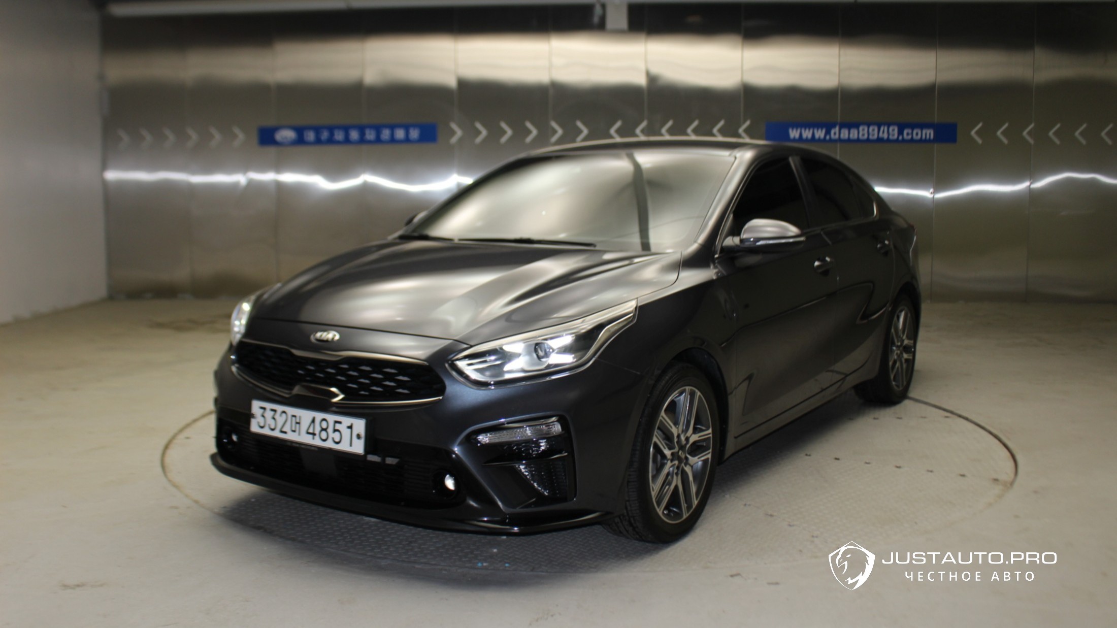 Автомобиль Kia K3