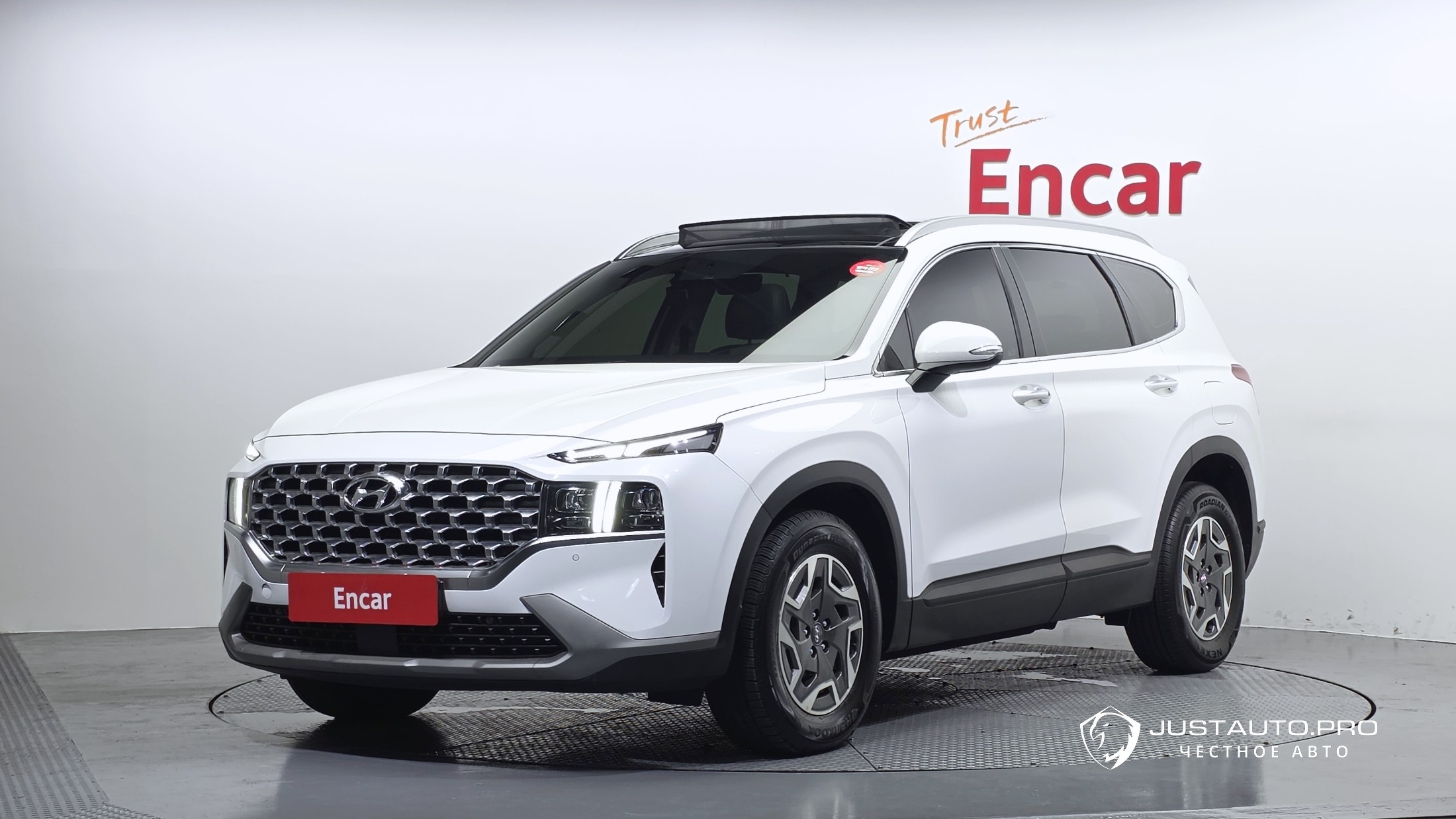 Автомобиль Hyundai Santafe