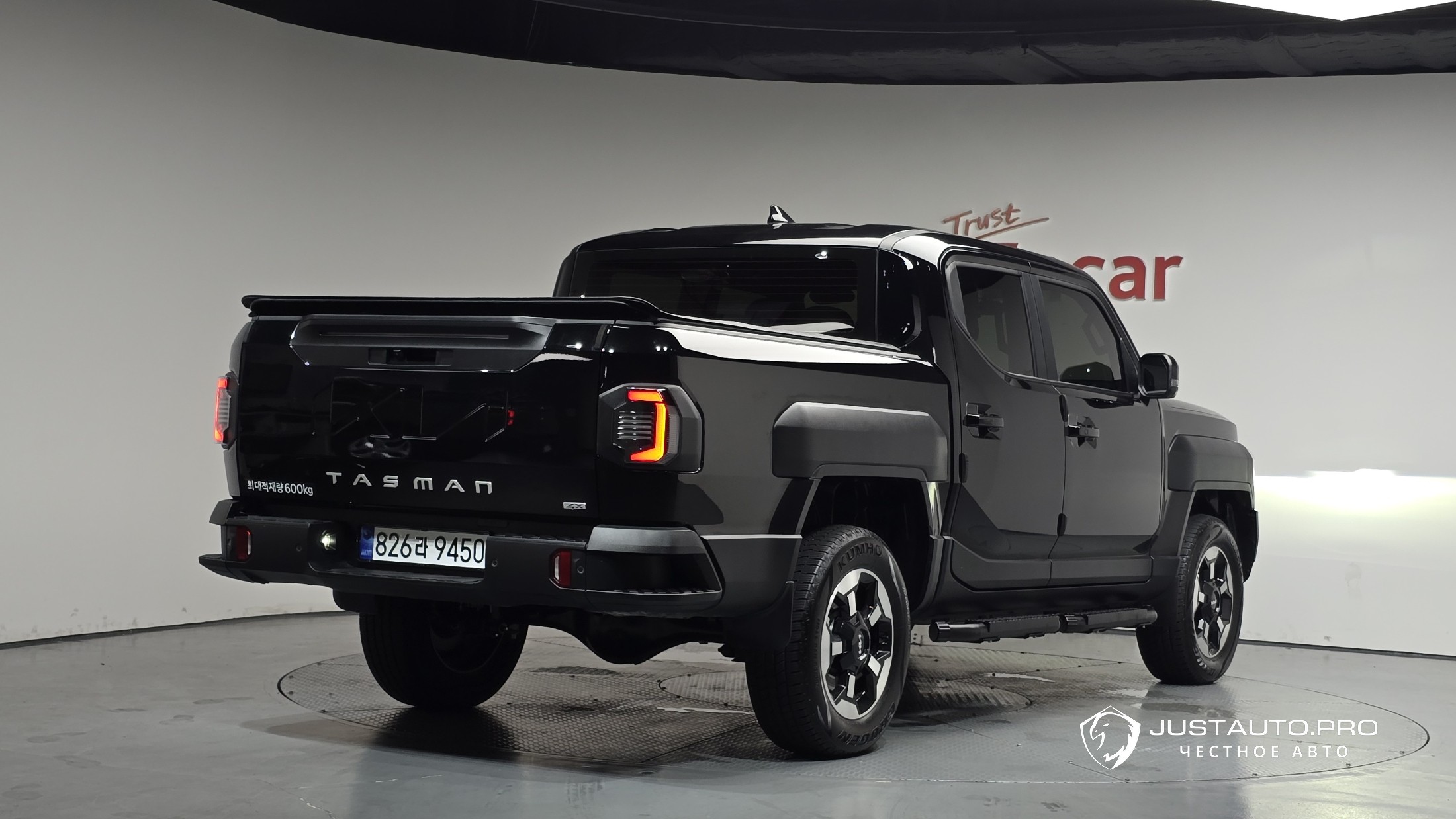 Автомобиль Kia Tasman