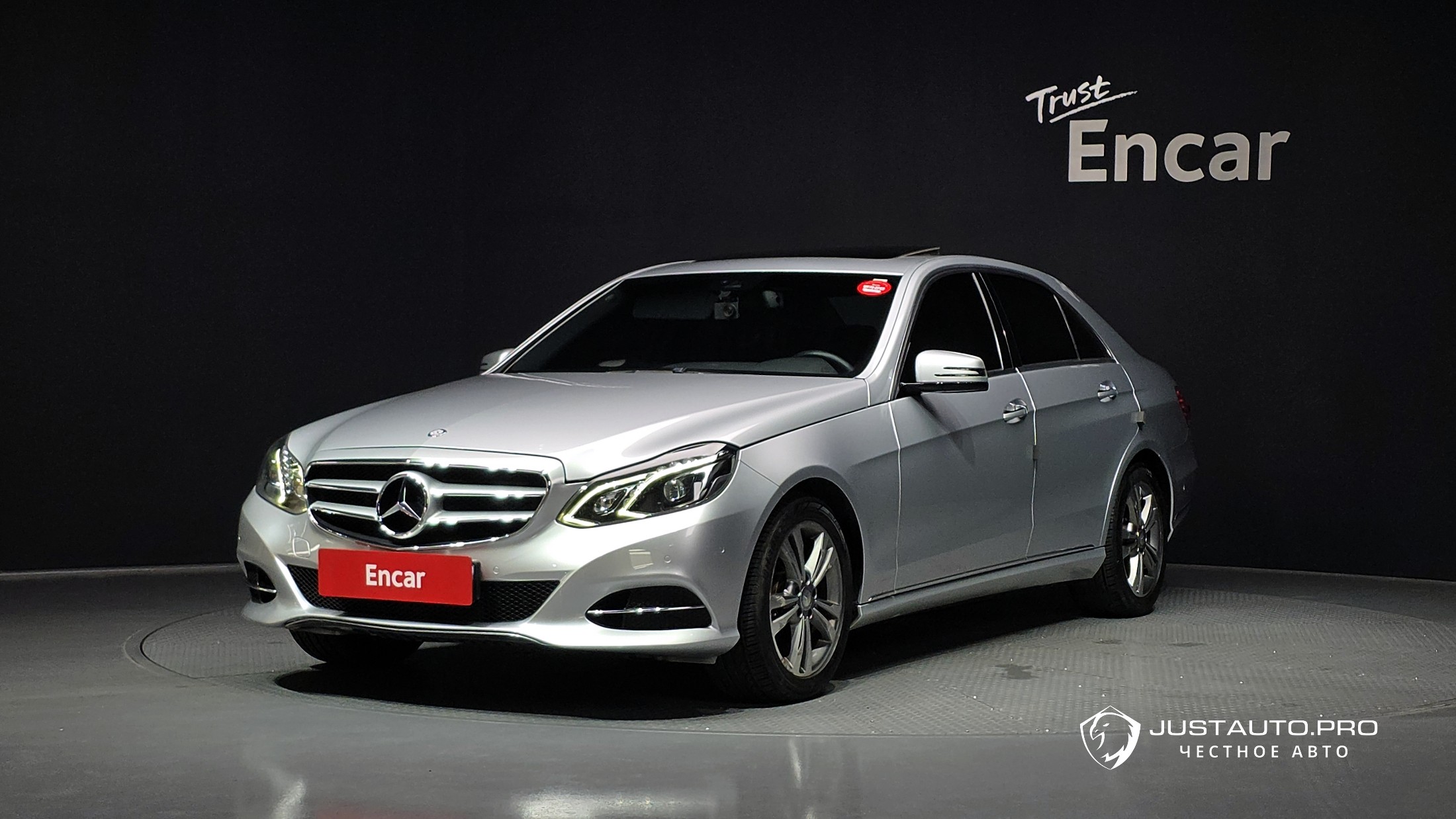 Автомобиль Mercedes-Benz E-Class
