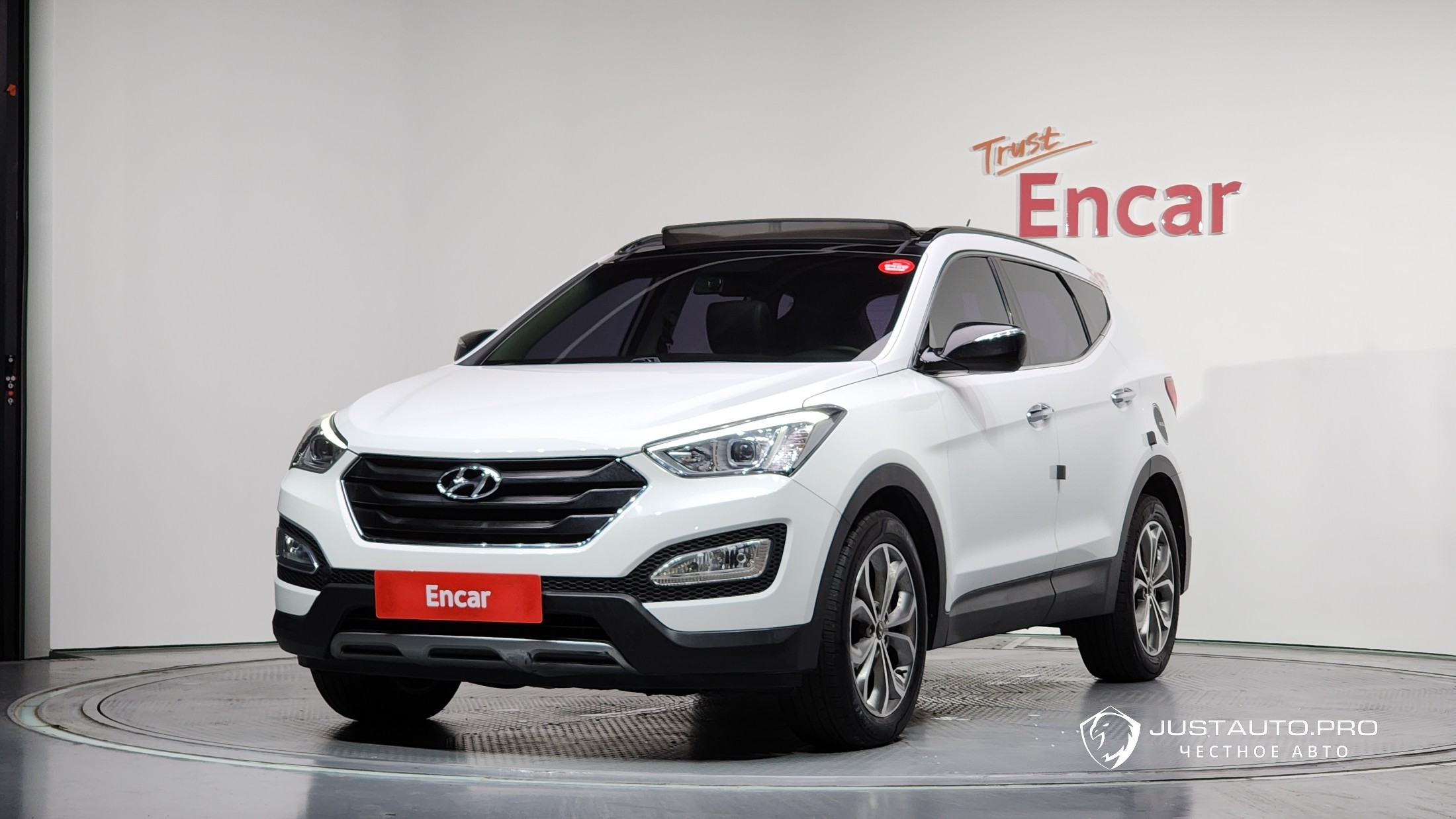 Автомобиль Hyundai Santafe