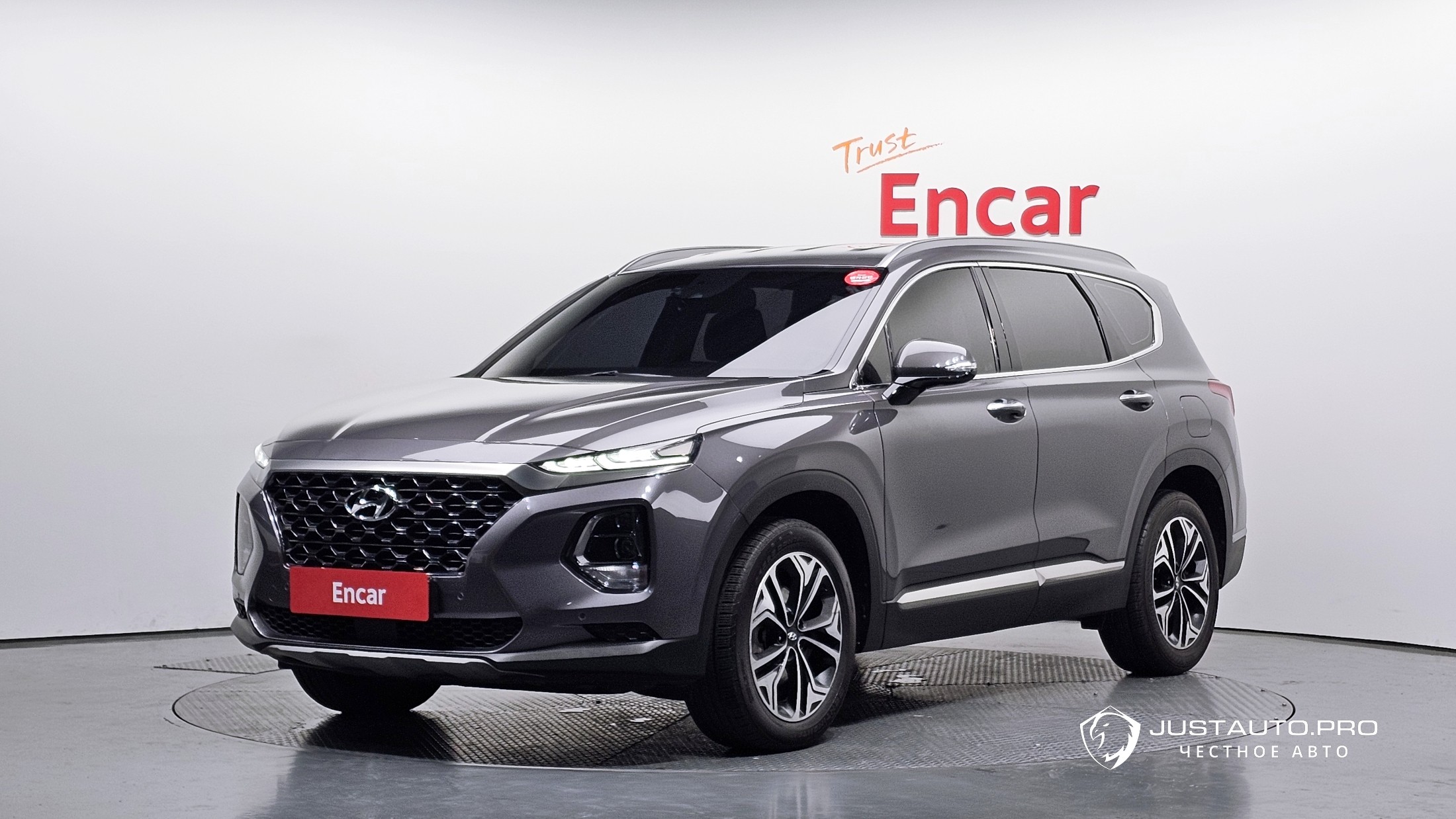 Автомобиль Hyundai Santafe