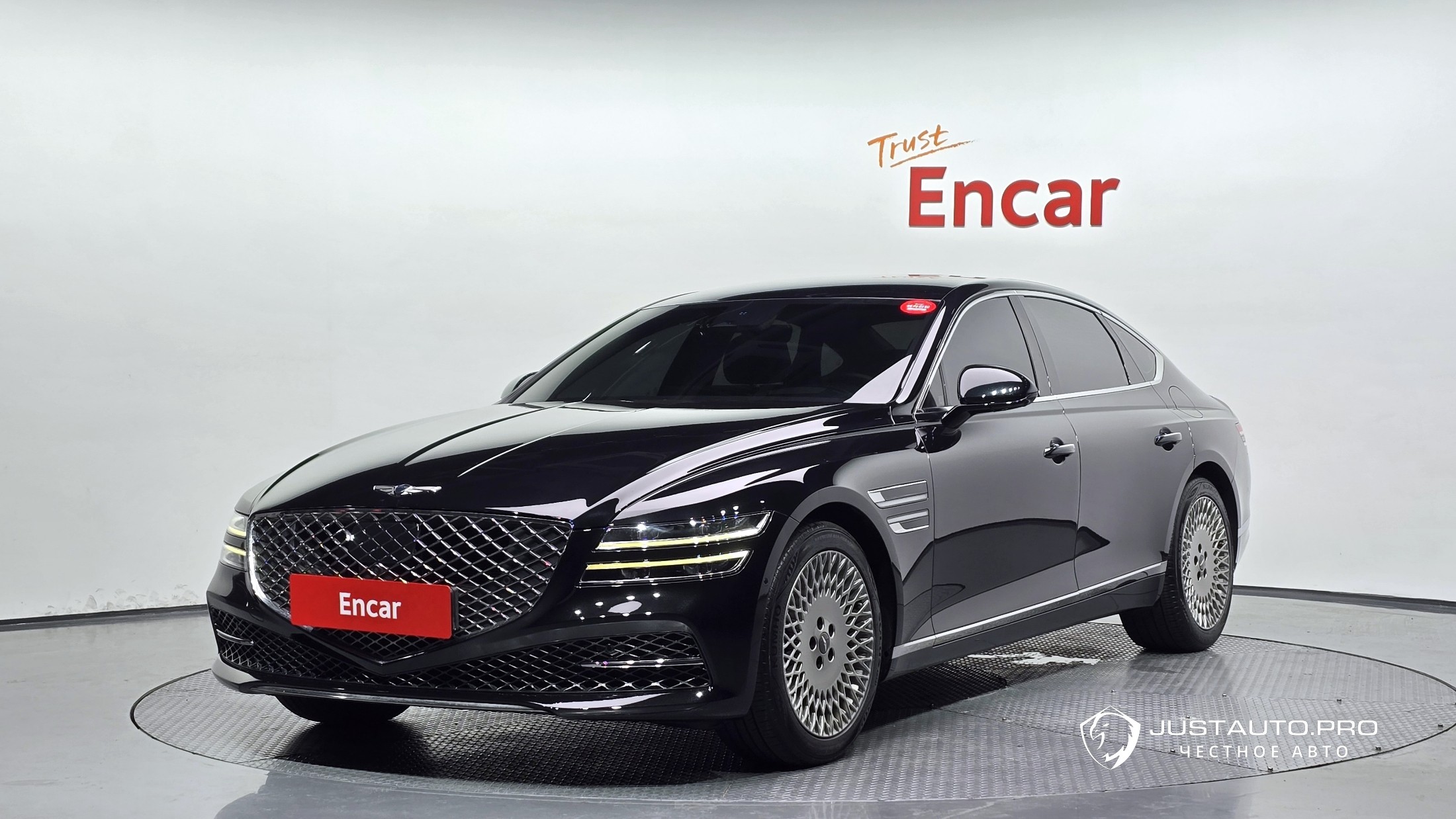 Автомобиль Genesis G80