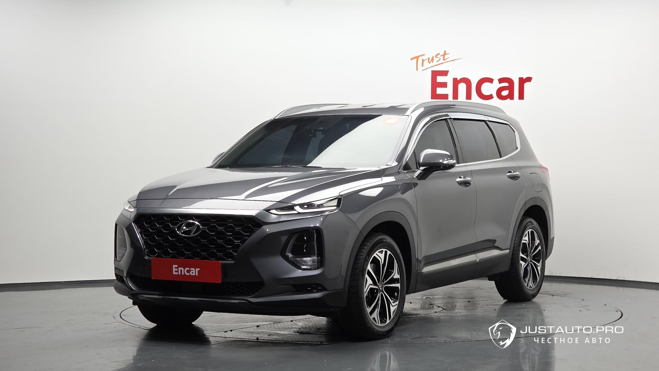 Автомобиль Hyundai Santafe