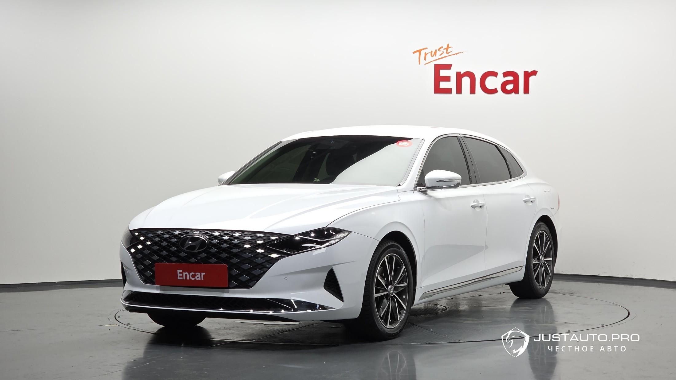 Автомобиль Hyundai Grandeur