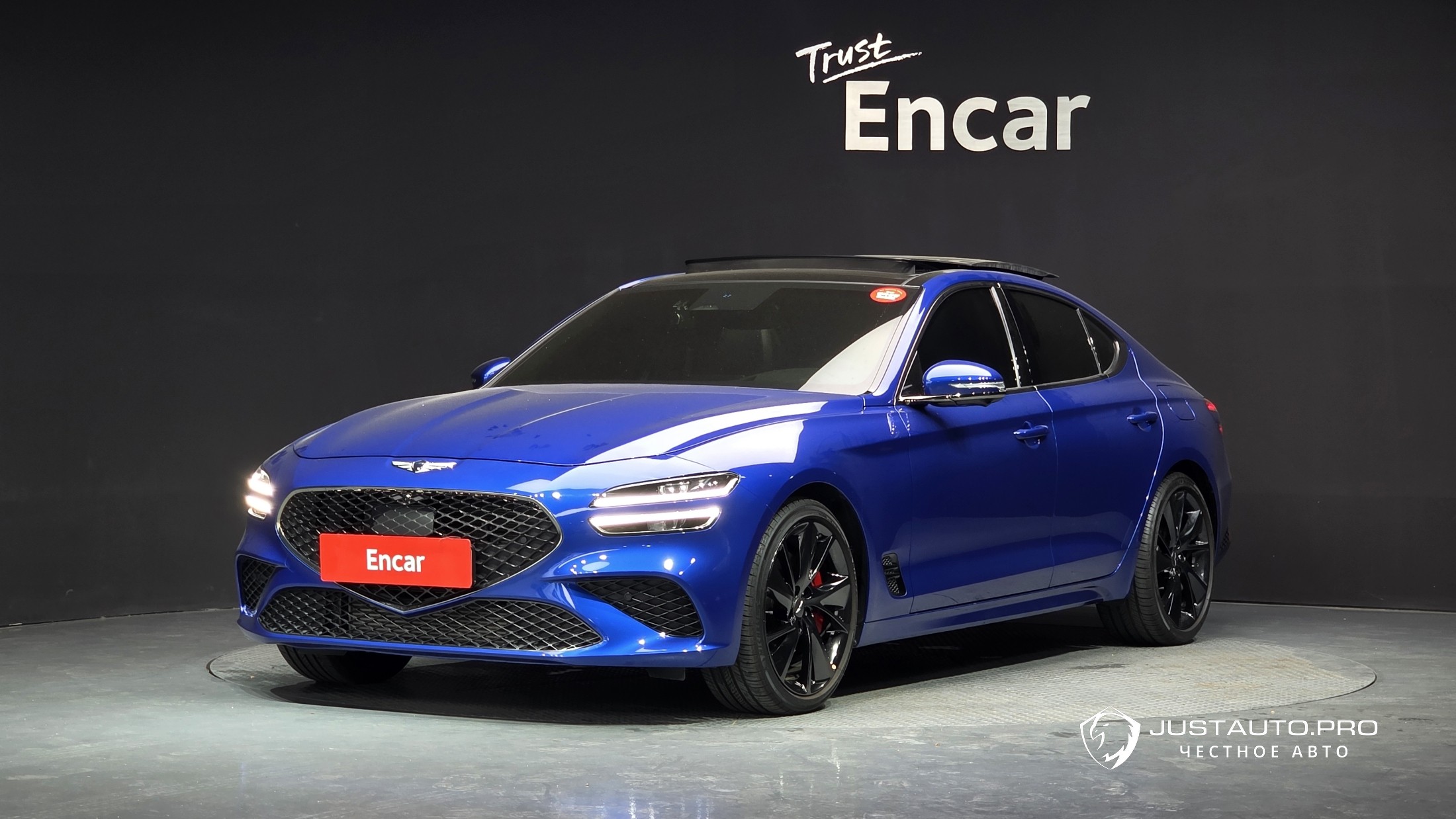 Автомобиль Genesis G70
