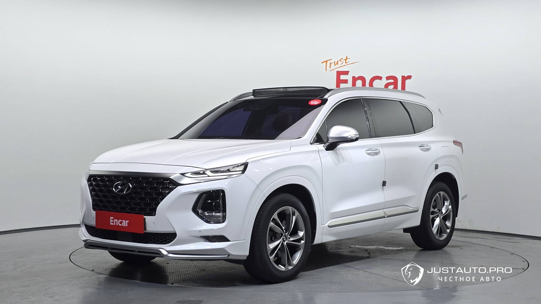 Автомобиль Hyundai Santafe