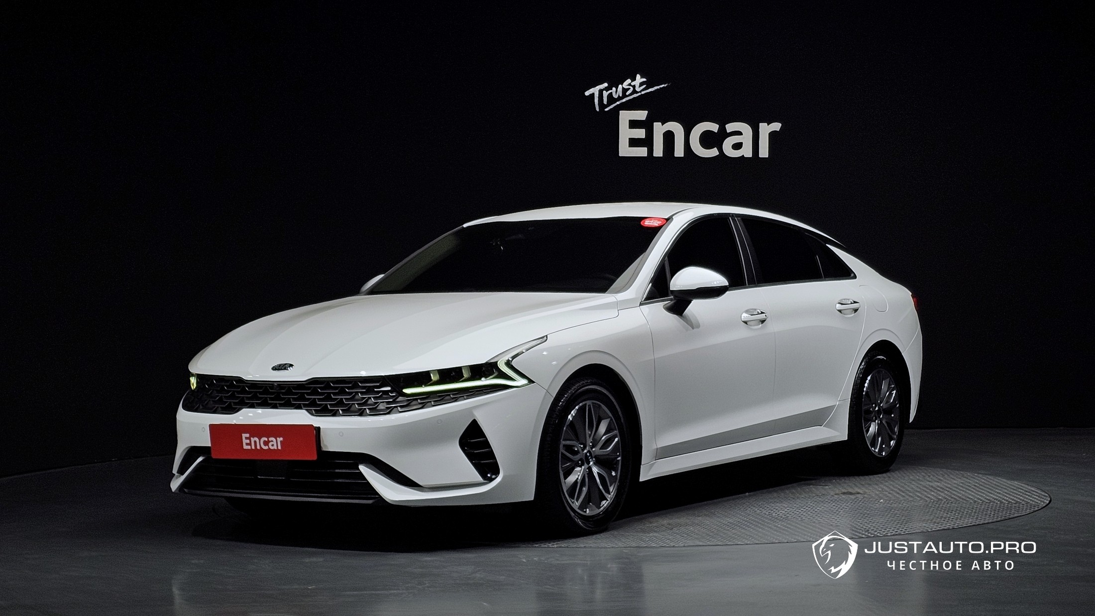 Автомобиль Kia K5