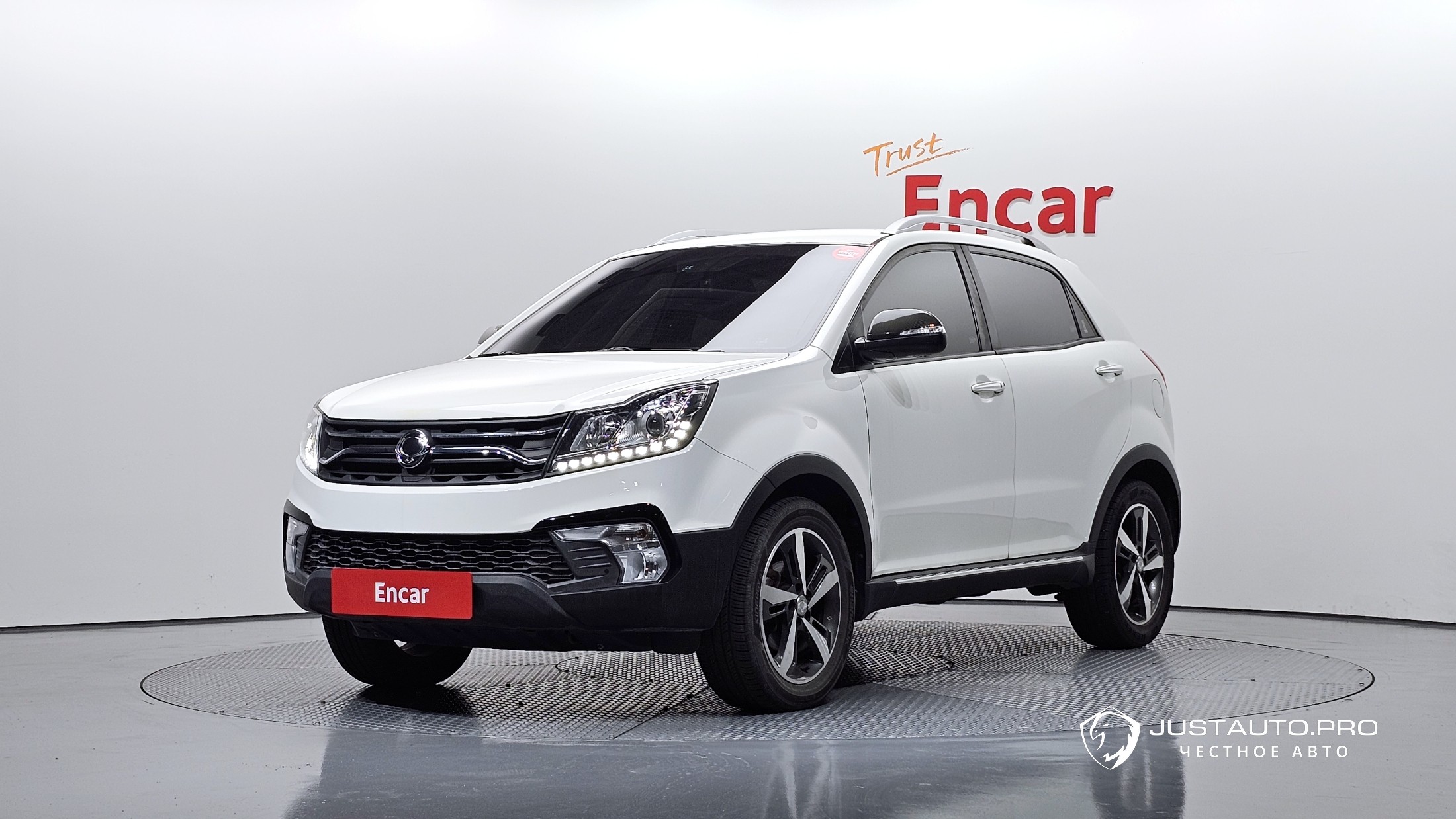 Автомобиль KG_Mobility_Ssangyong KORANDO