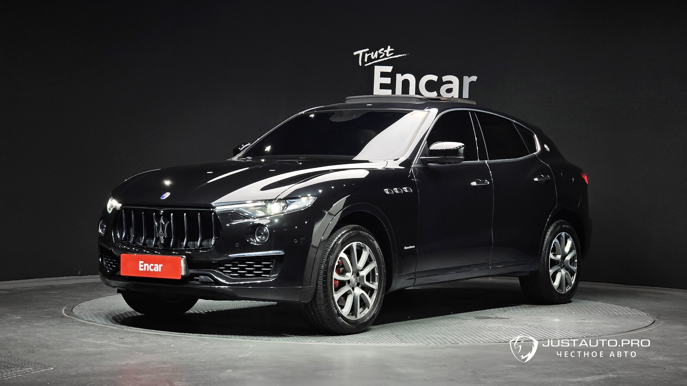 Автомобиль Maserati Levante