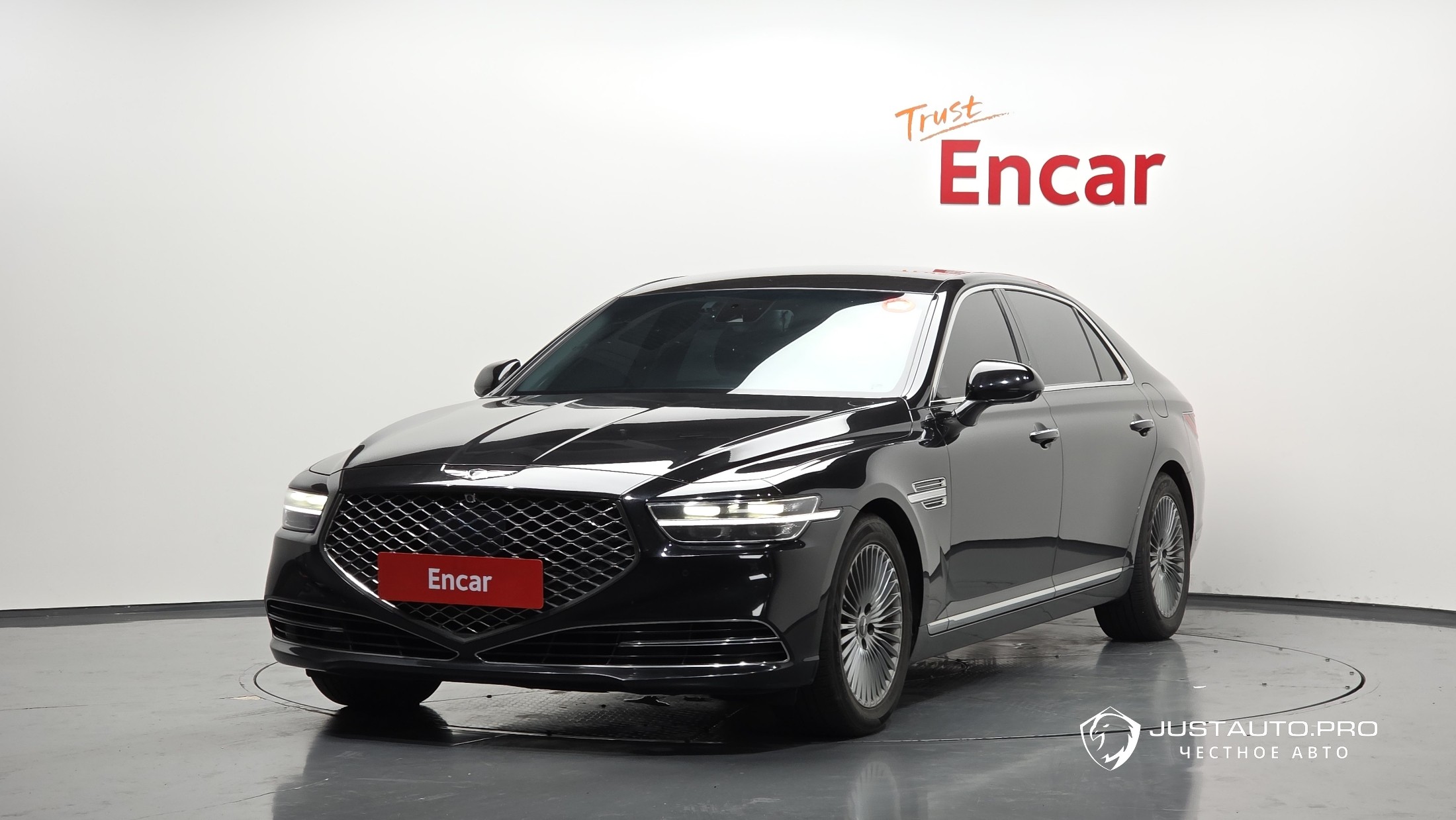 Автомобиль Genesis G90