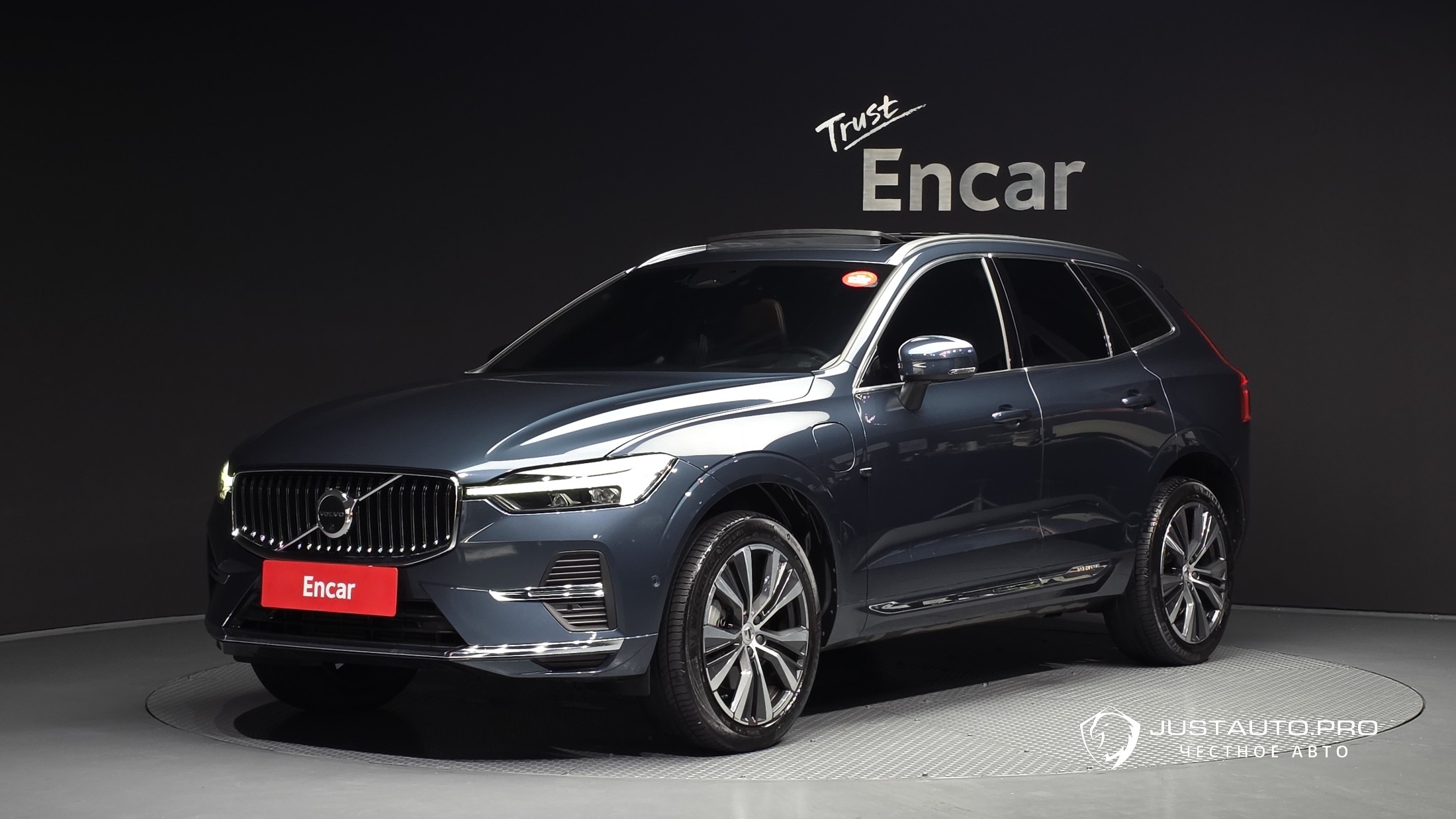 Автомобиль Volvo XC60
