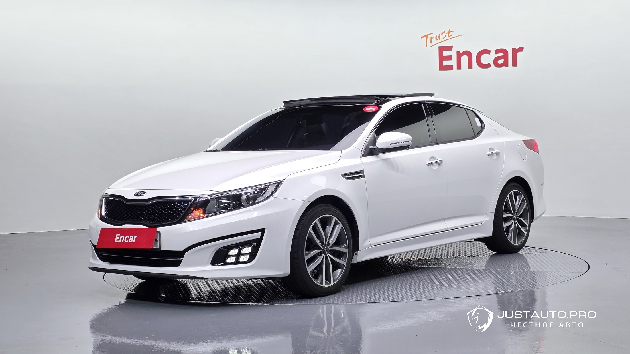 Автомобиль Kia K5