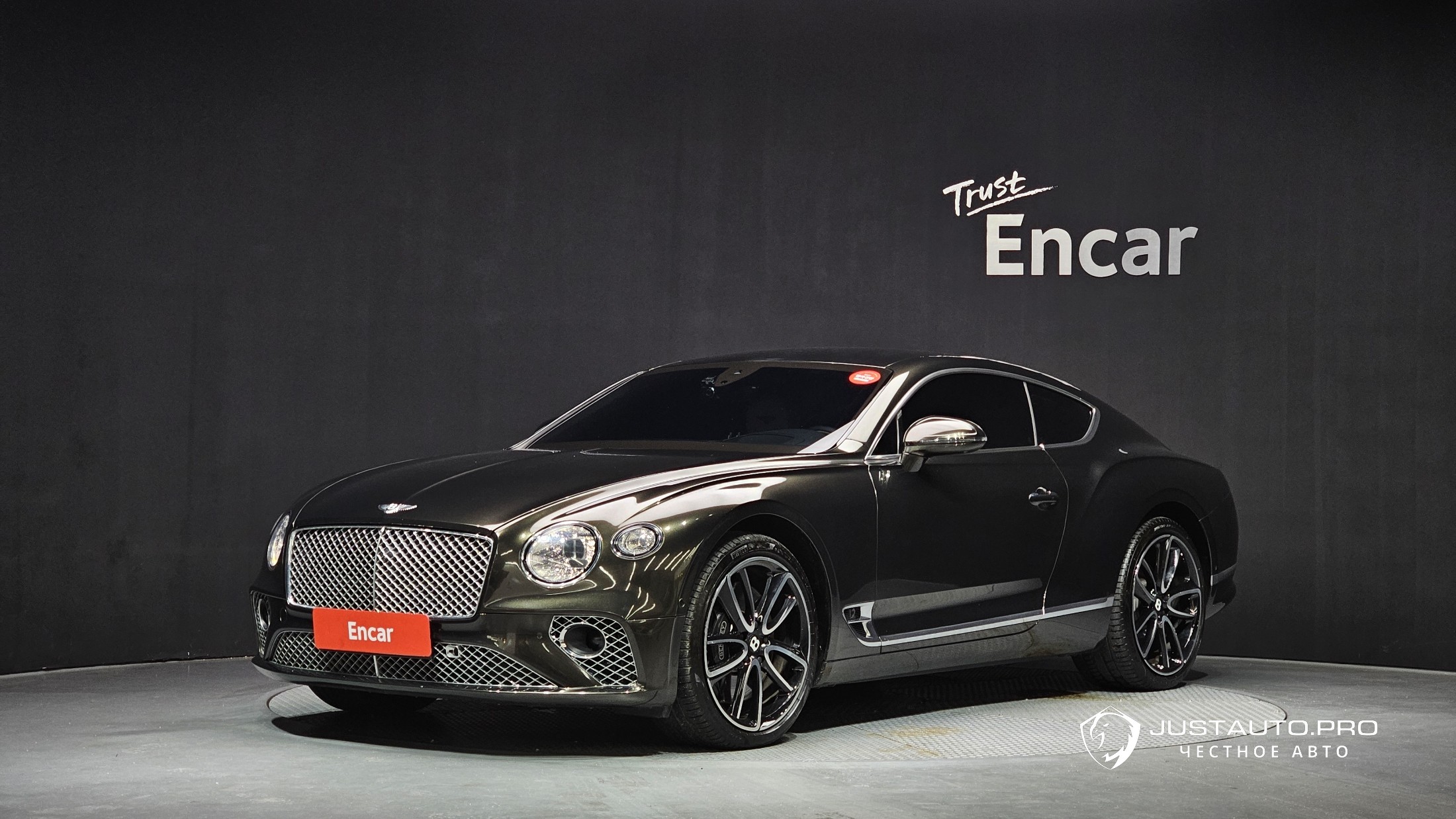 Автомобиль Bentley Continental