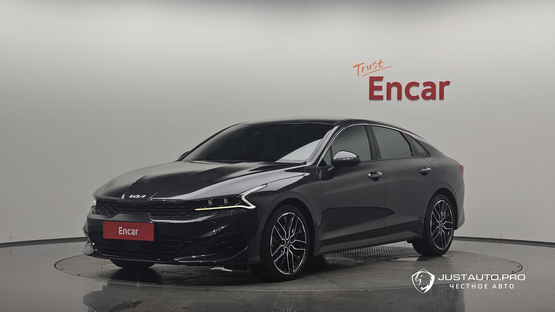 Автомобиль Kia K5