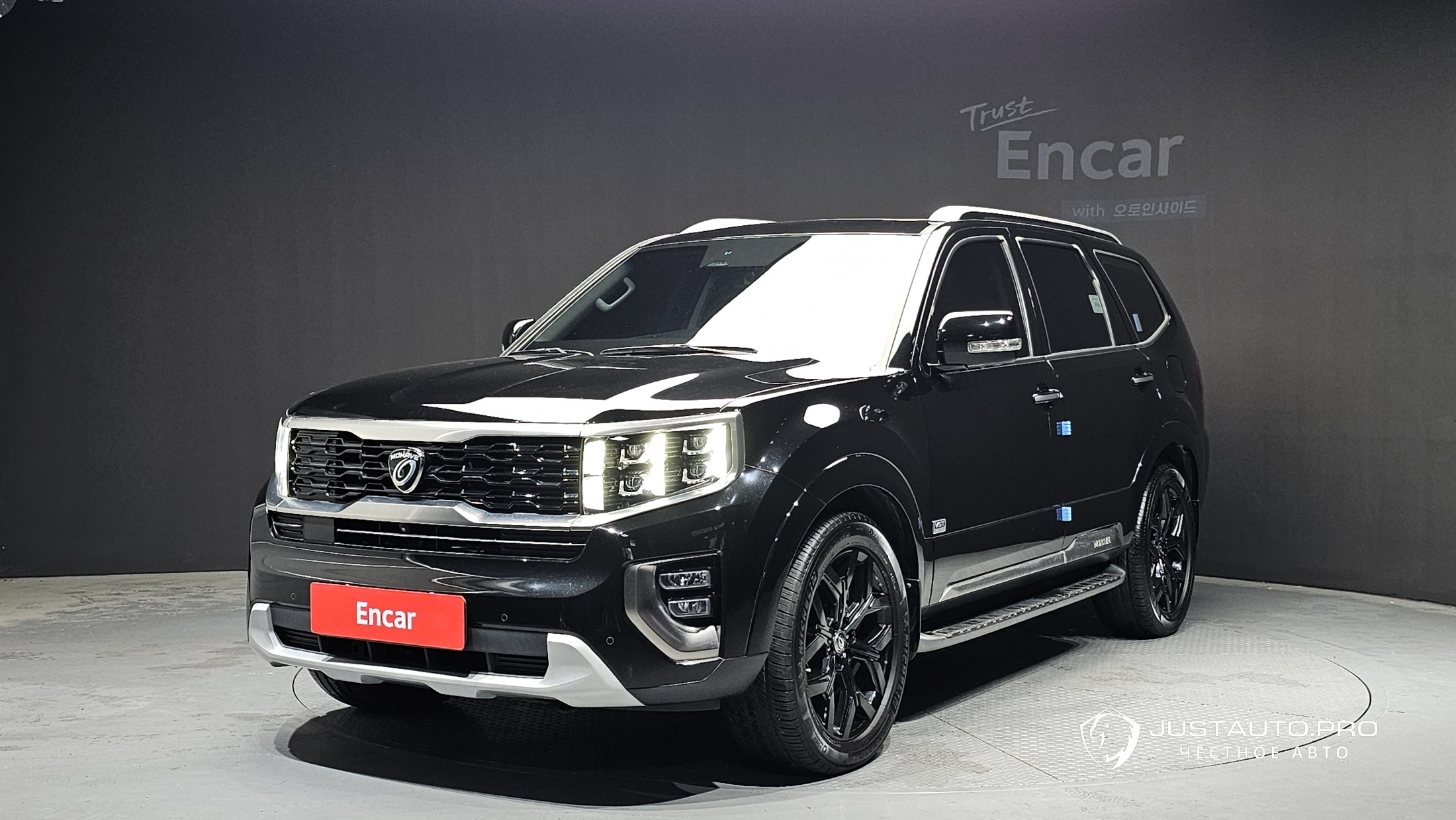 Автомобиль Kia Mohave