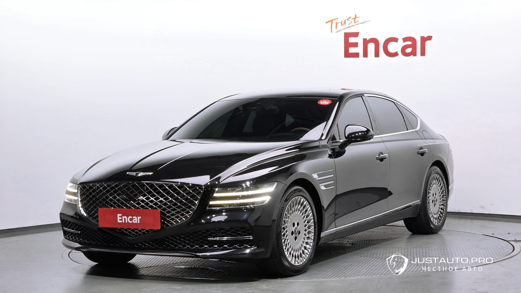 Автомобиль Genesis G80