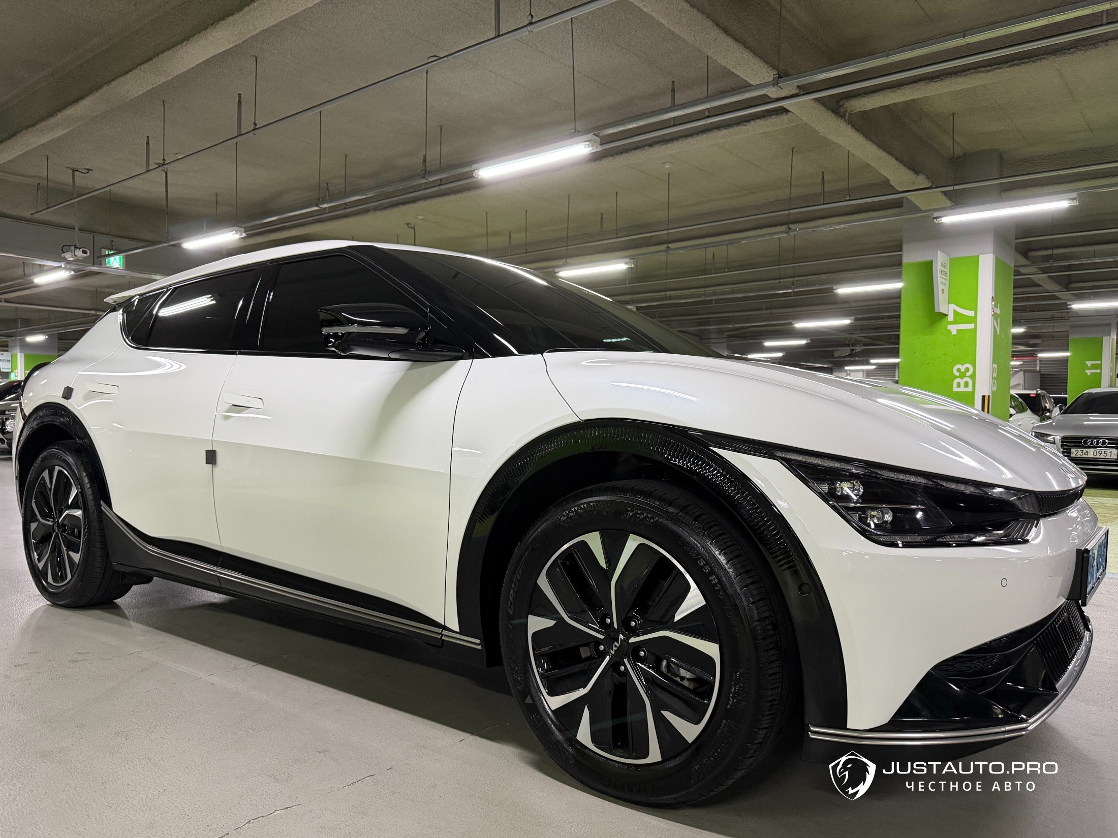 Автомобиль Kia EV6