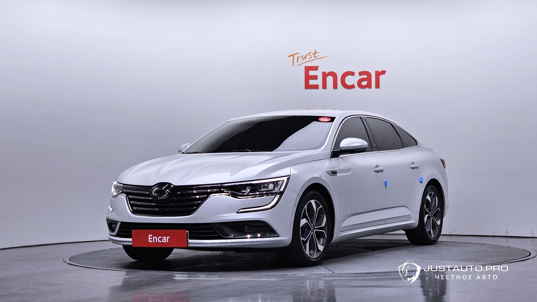 Автомобиль Renault-KoreaSamsung SM6