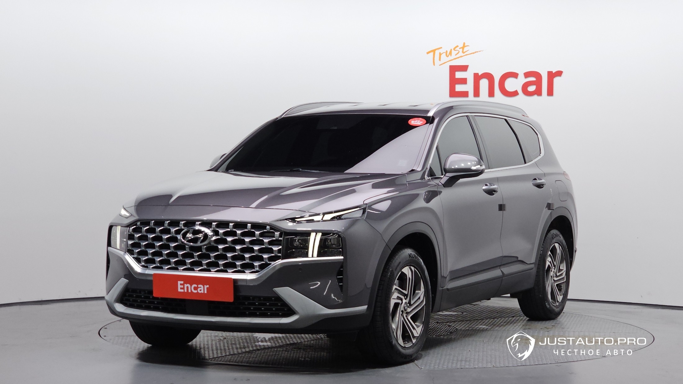 Автомобиль Hyundai Santafe
