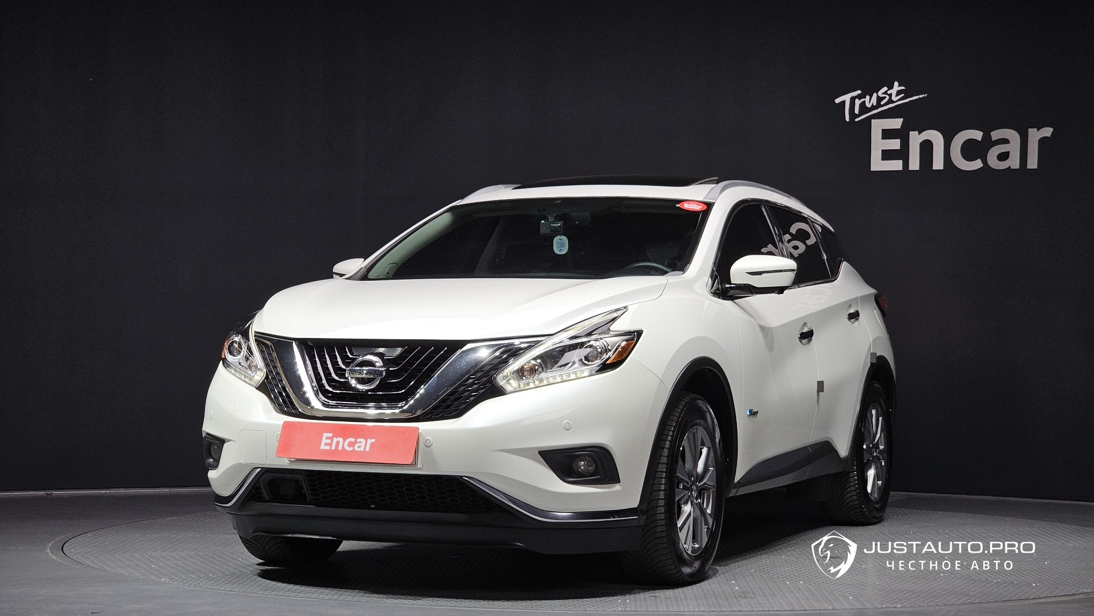 Автомобиль Nissan Murano