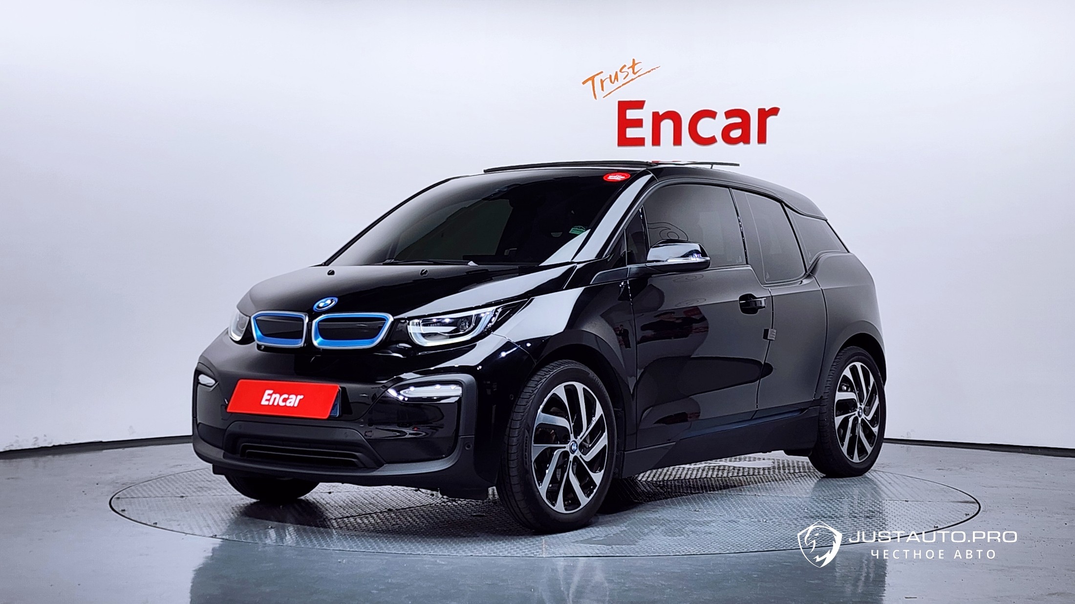 Автомобиль BMW i3