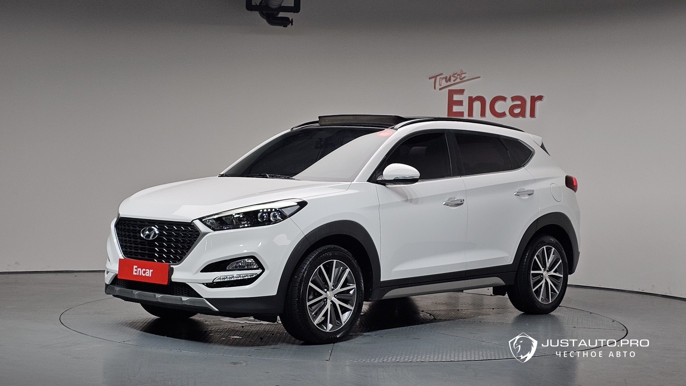 Автомобиль Hyundai Tucson