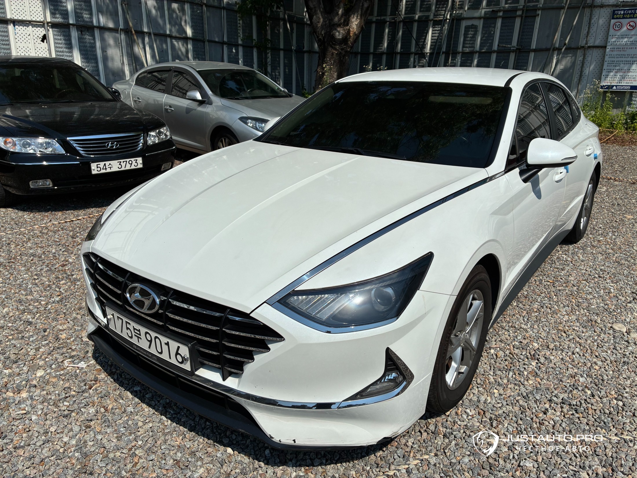 Автомобиль Hyundai Sonata