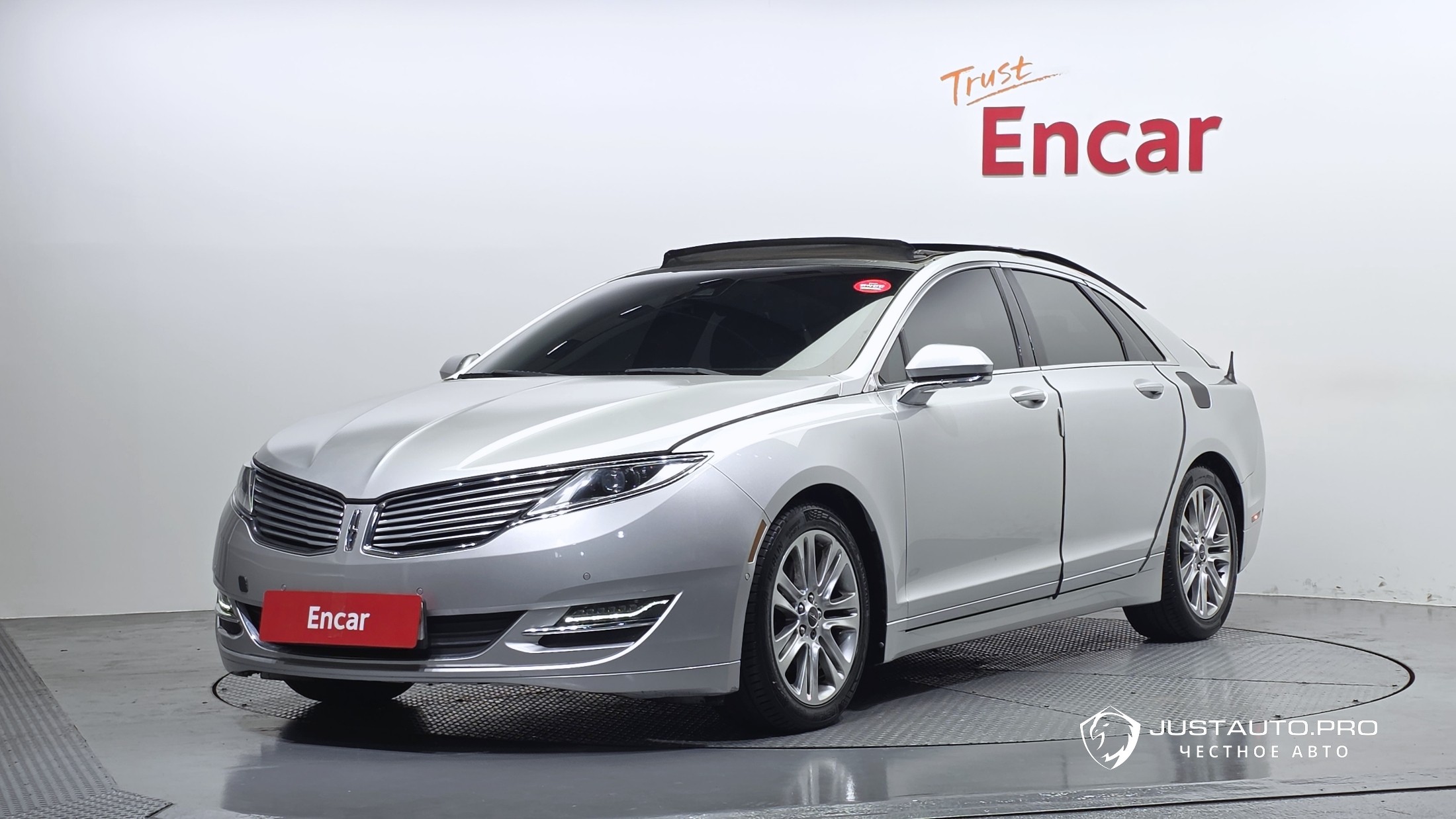 Автомобиль Lincoln MKZ