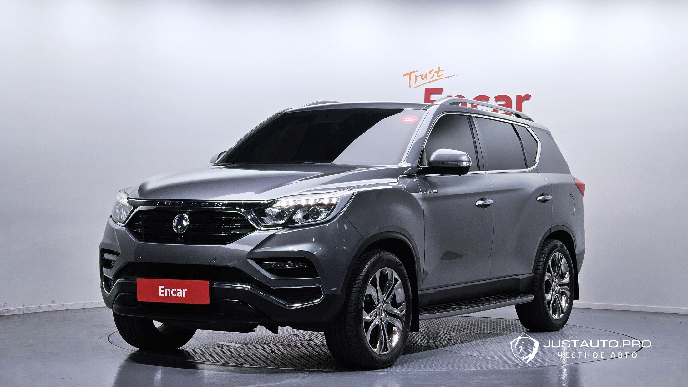 Автомобиль KG_Mobility_Ssangyong Rexton