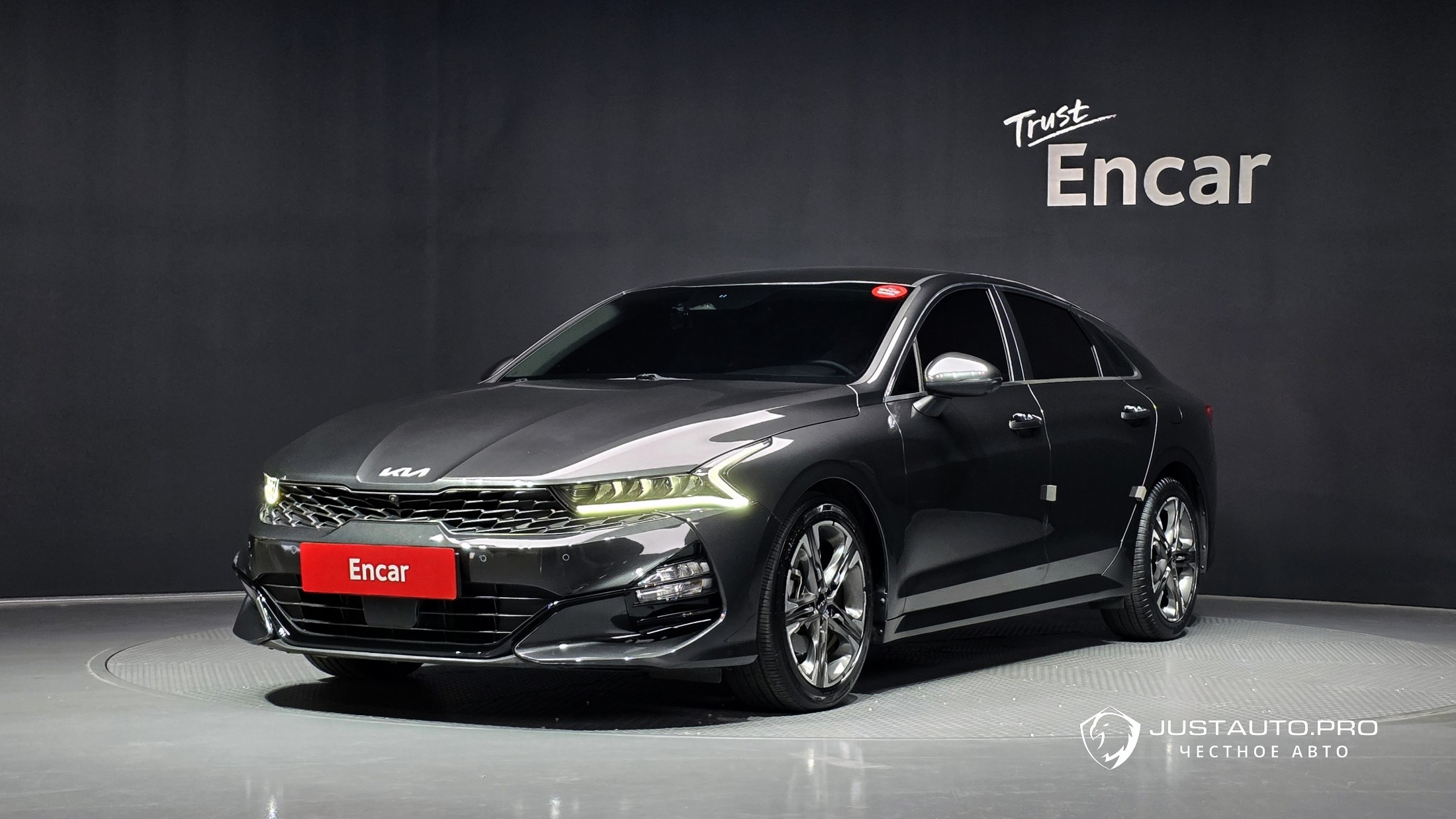 Автомобиль Kia K5