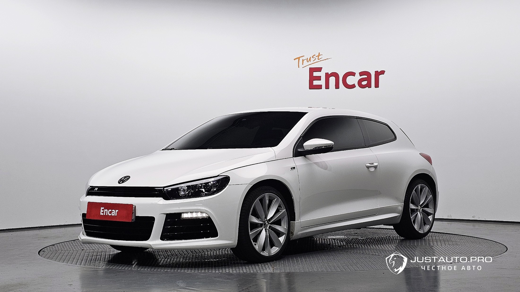 Автомобиль Volkswagen Scirocco