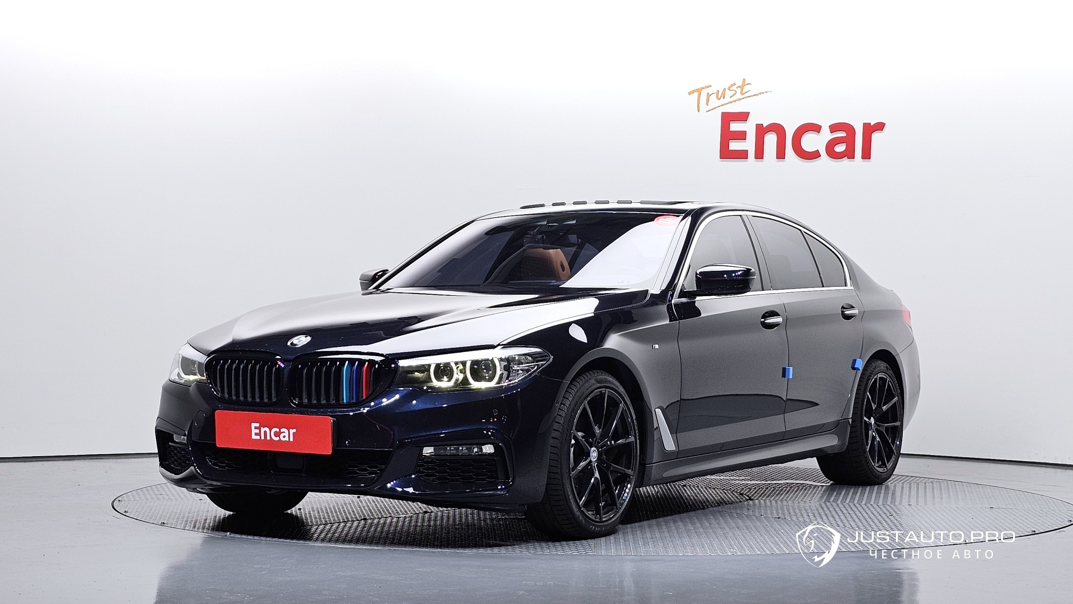 Автомобиль BMW 5-Series